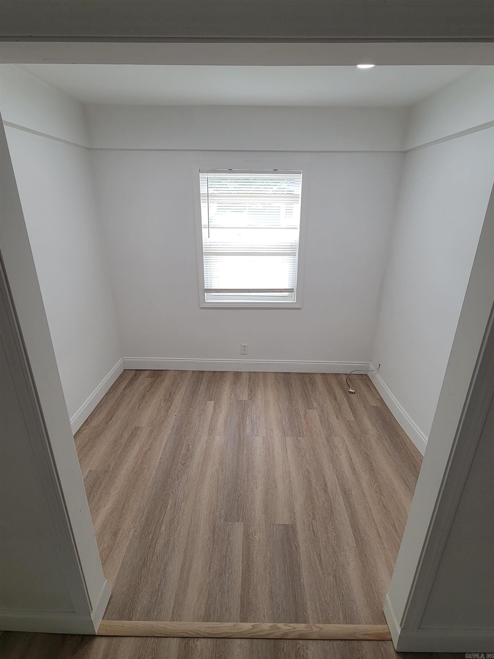 EAST CENTRAL - Residential