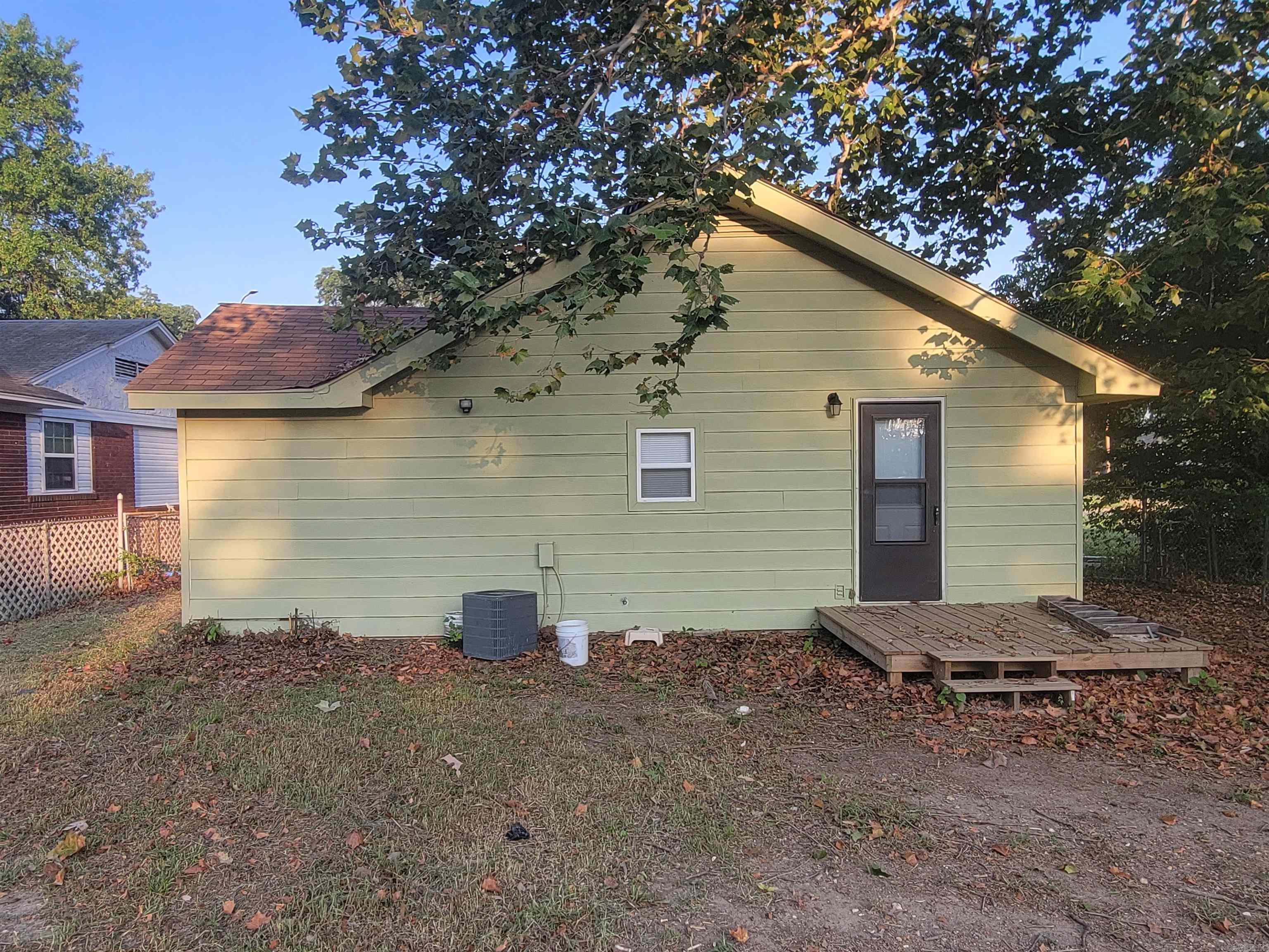 EAST CENTRAL - Residential