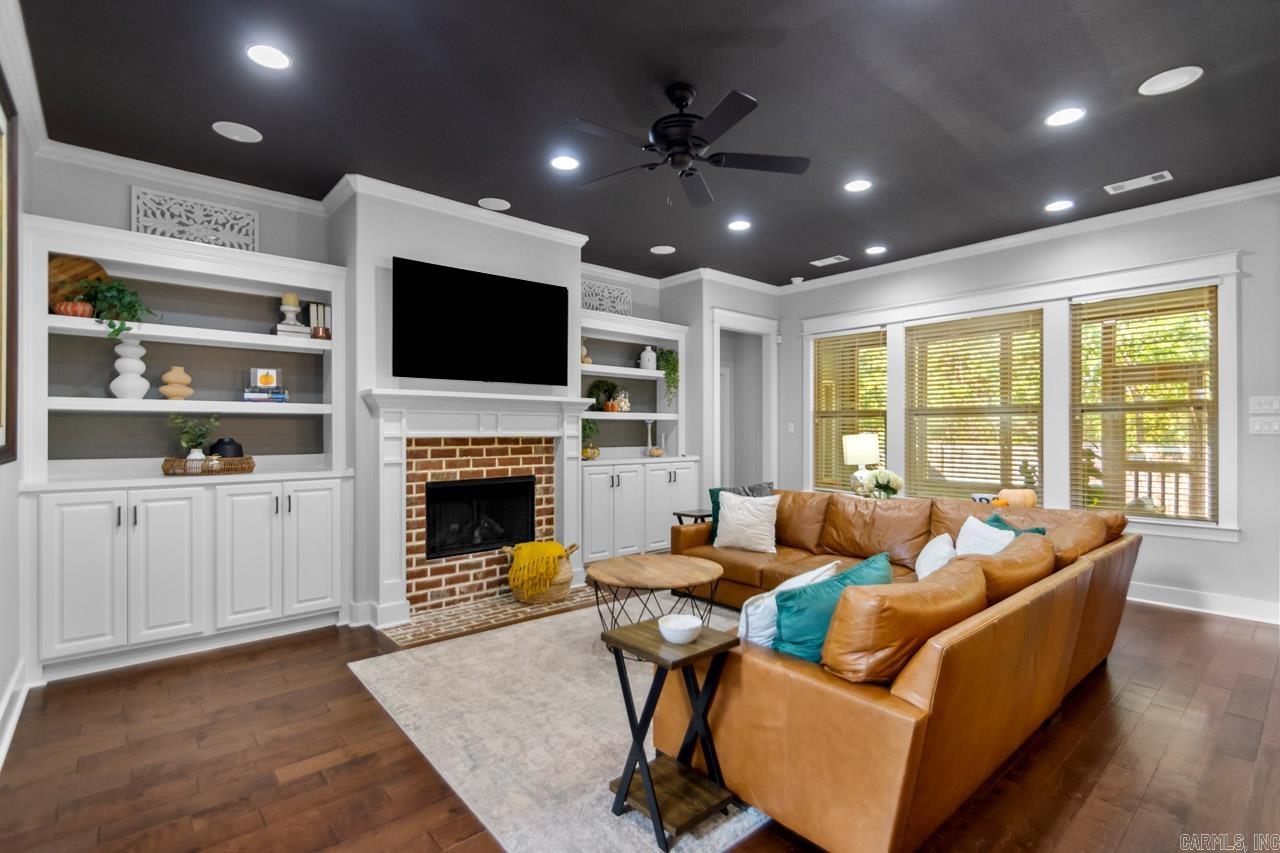 WILDWOOD PLACE - Residential