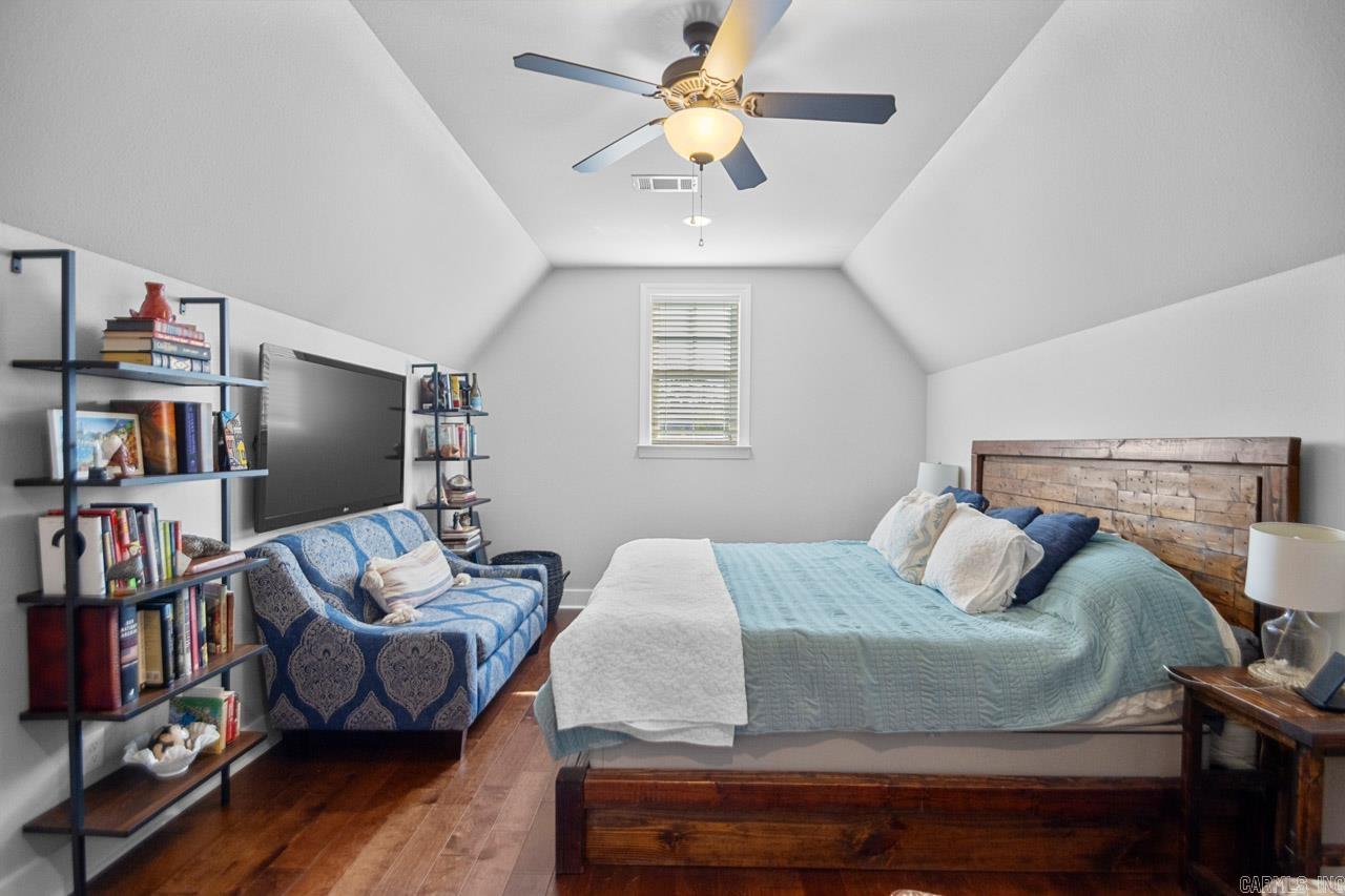 WILDWOOD PLACE - Residential