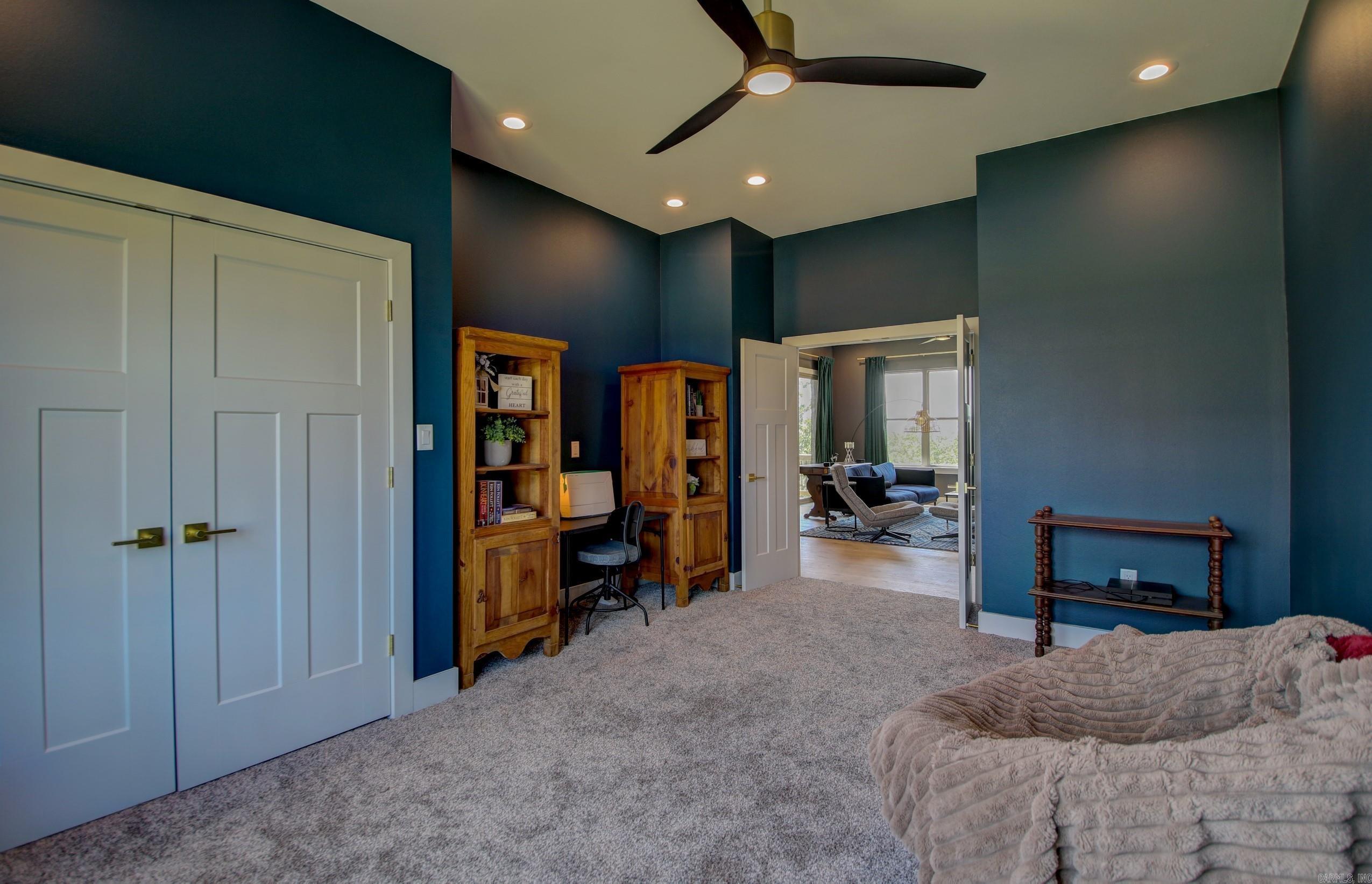 Seven Point Lake - Residential