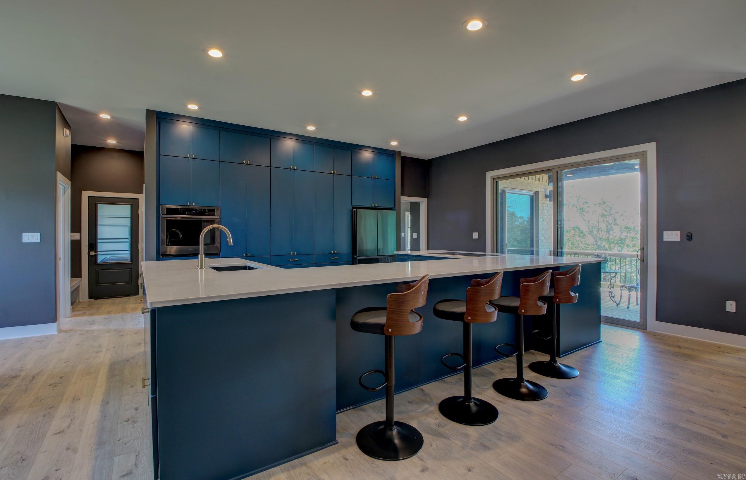 Seven Point Lake - Residential