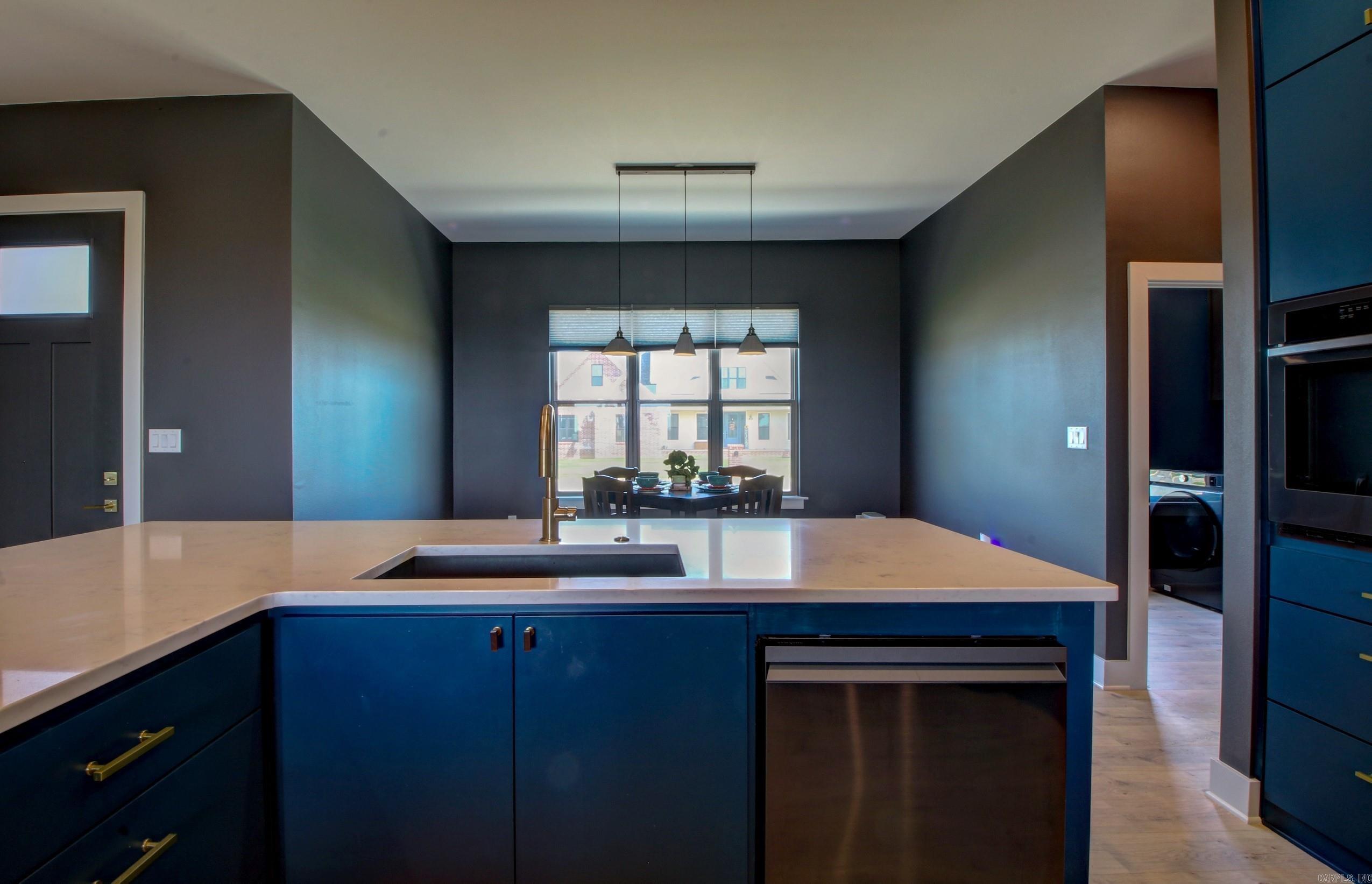 Seven Point Lake - Residential