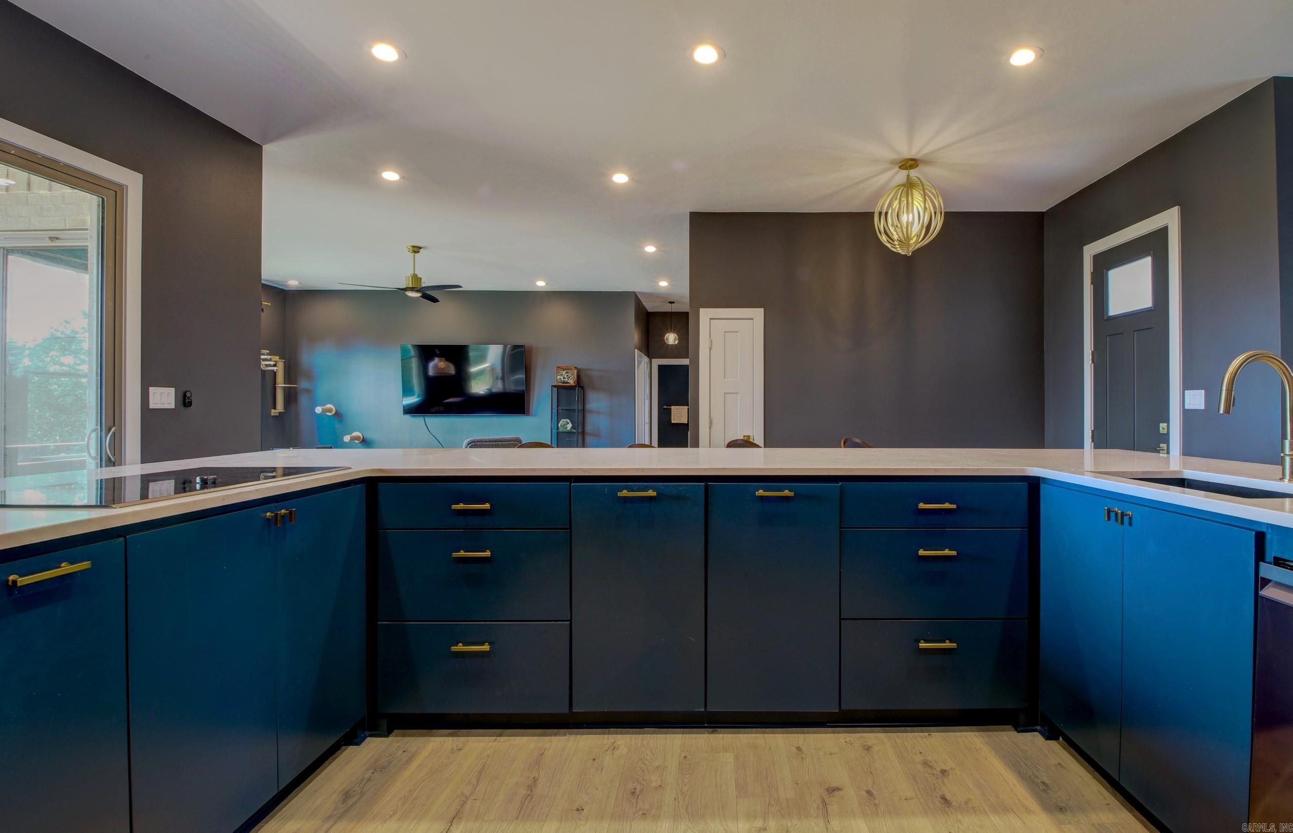 Seven Point Lake - Residential