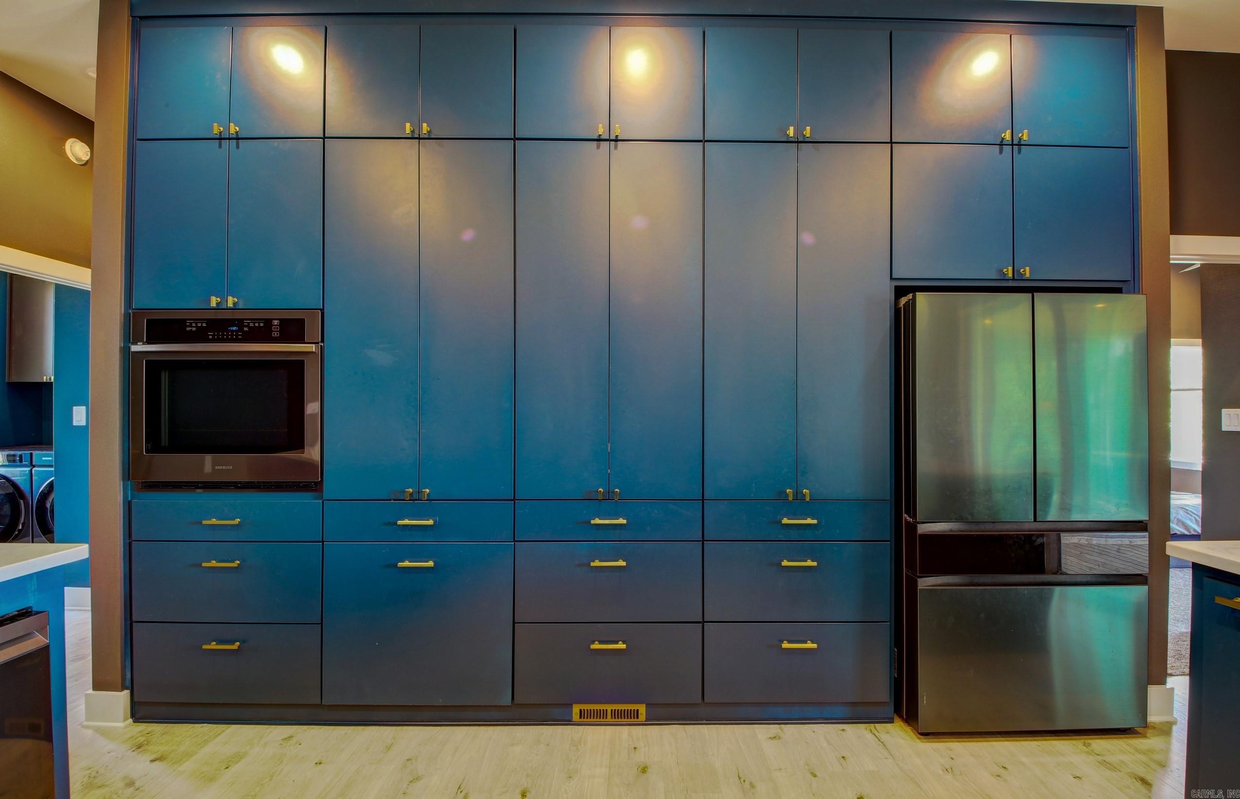 Seven Point Lake - Residential