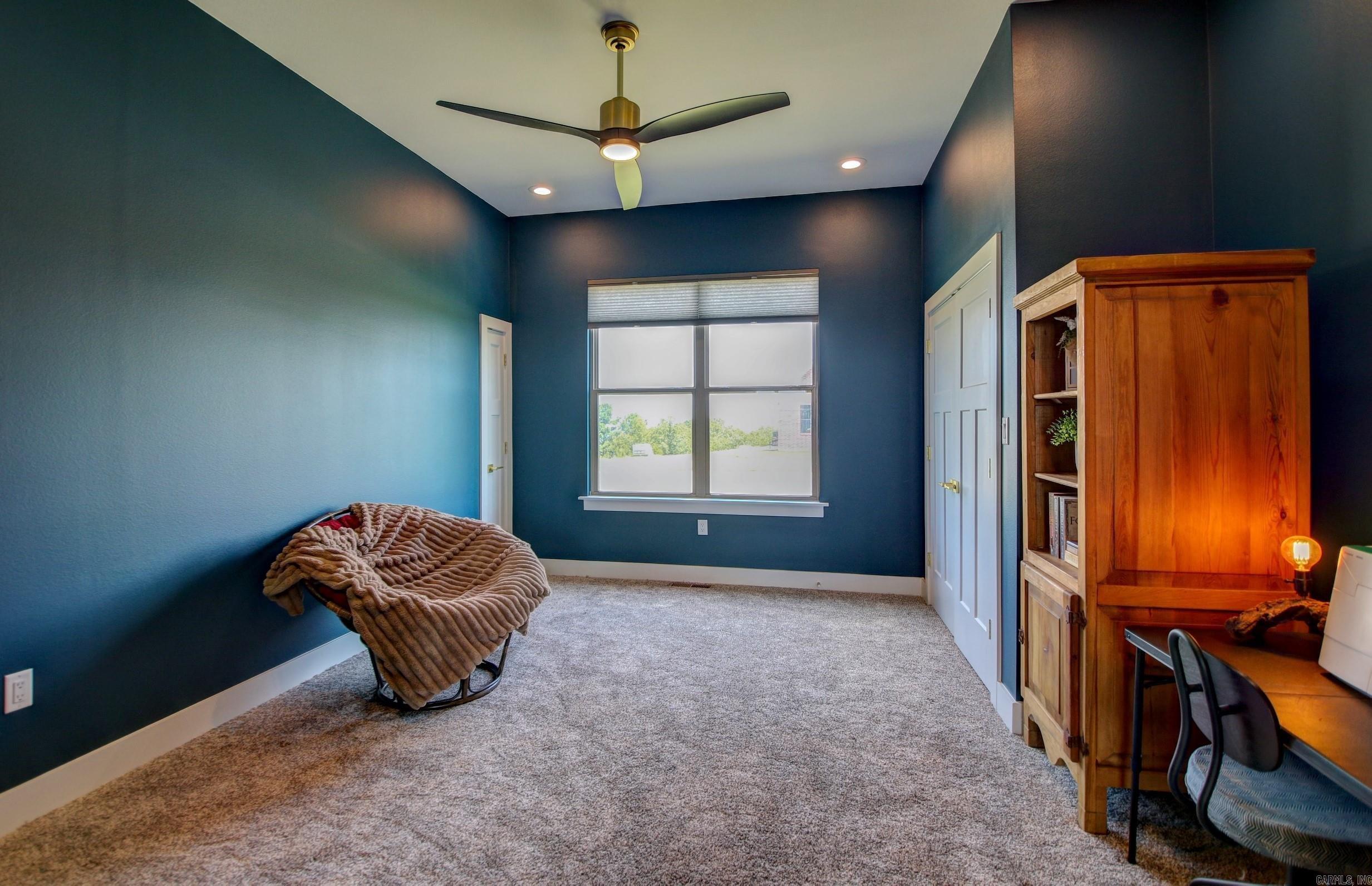 Seven Point Lake - Residential