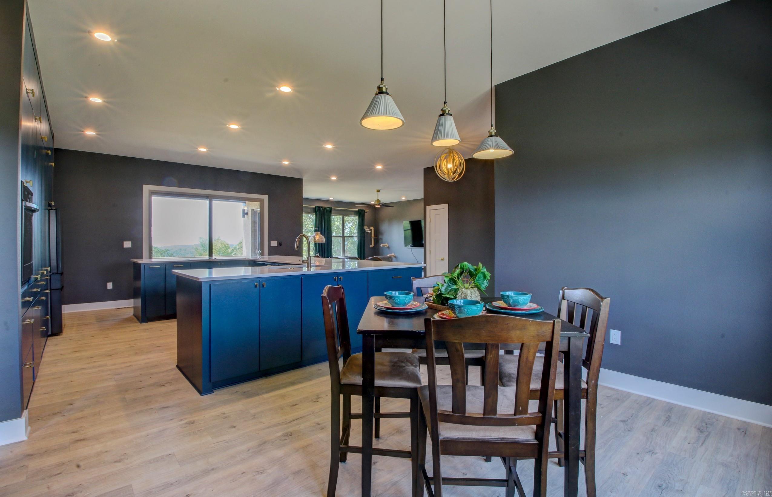 Seven Point Lake - Residential