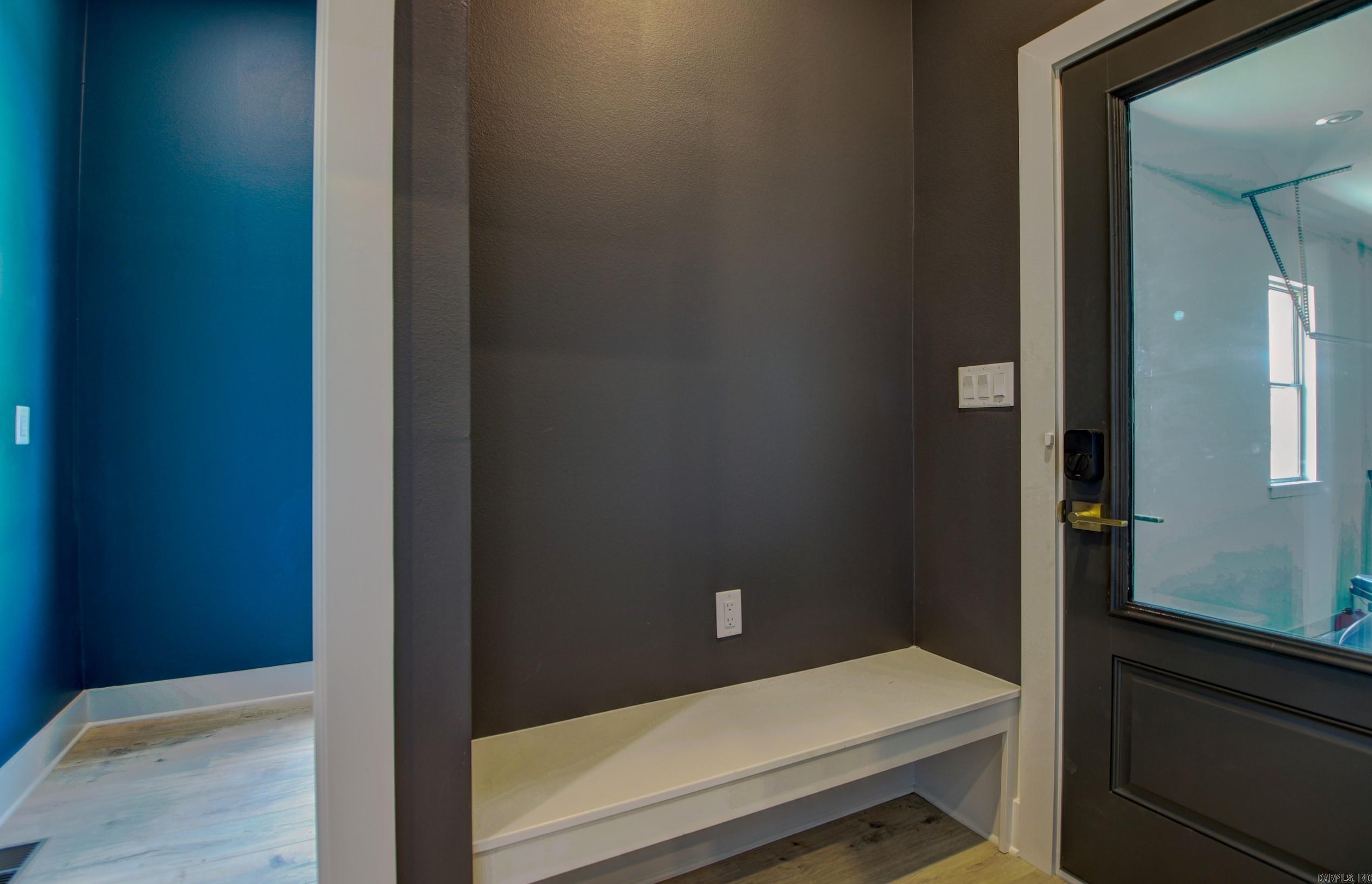 Seven Point Lake - Residential