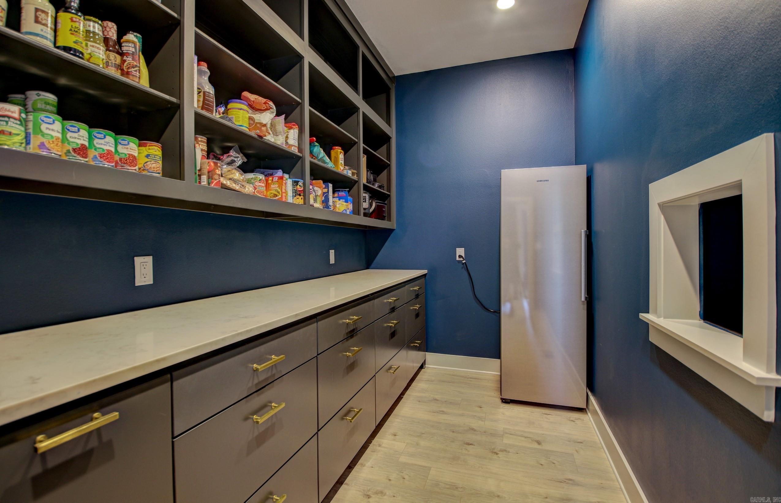 Seven Point Lake - Residential