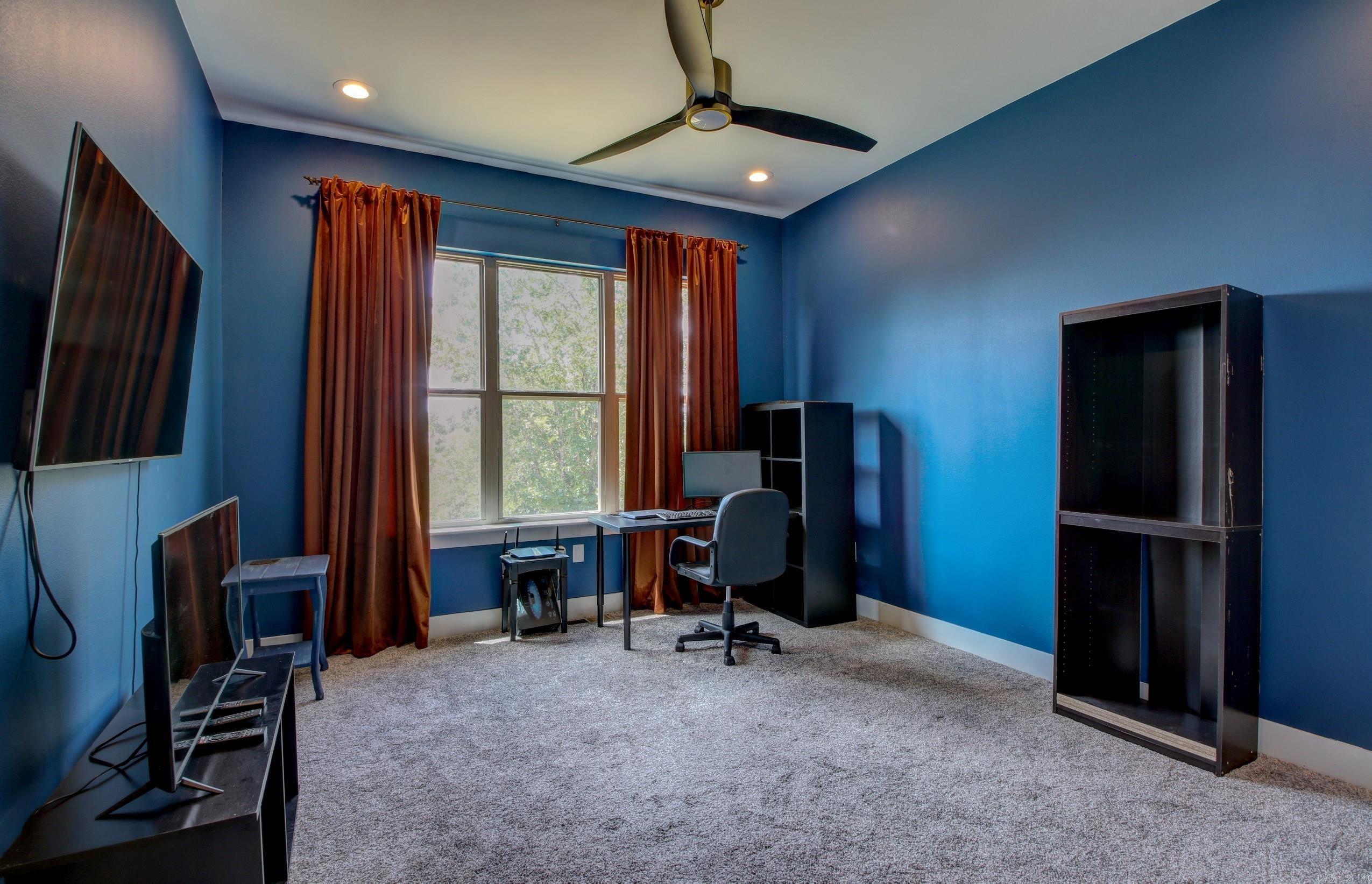 Seven Point Lake - Residential