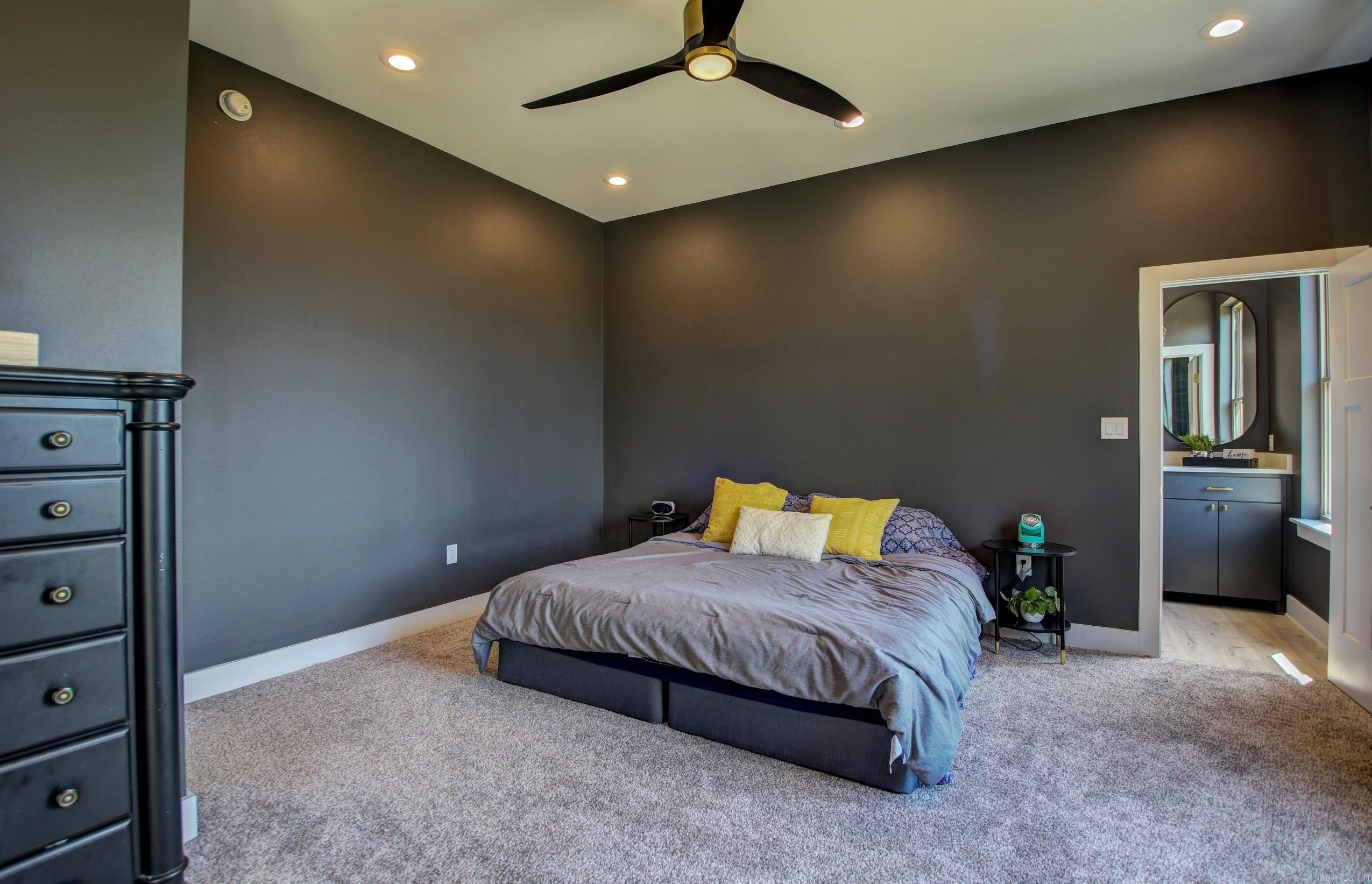 Seven Point Lake - Residential