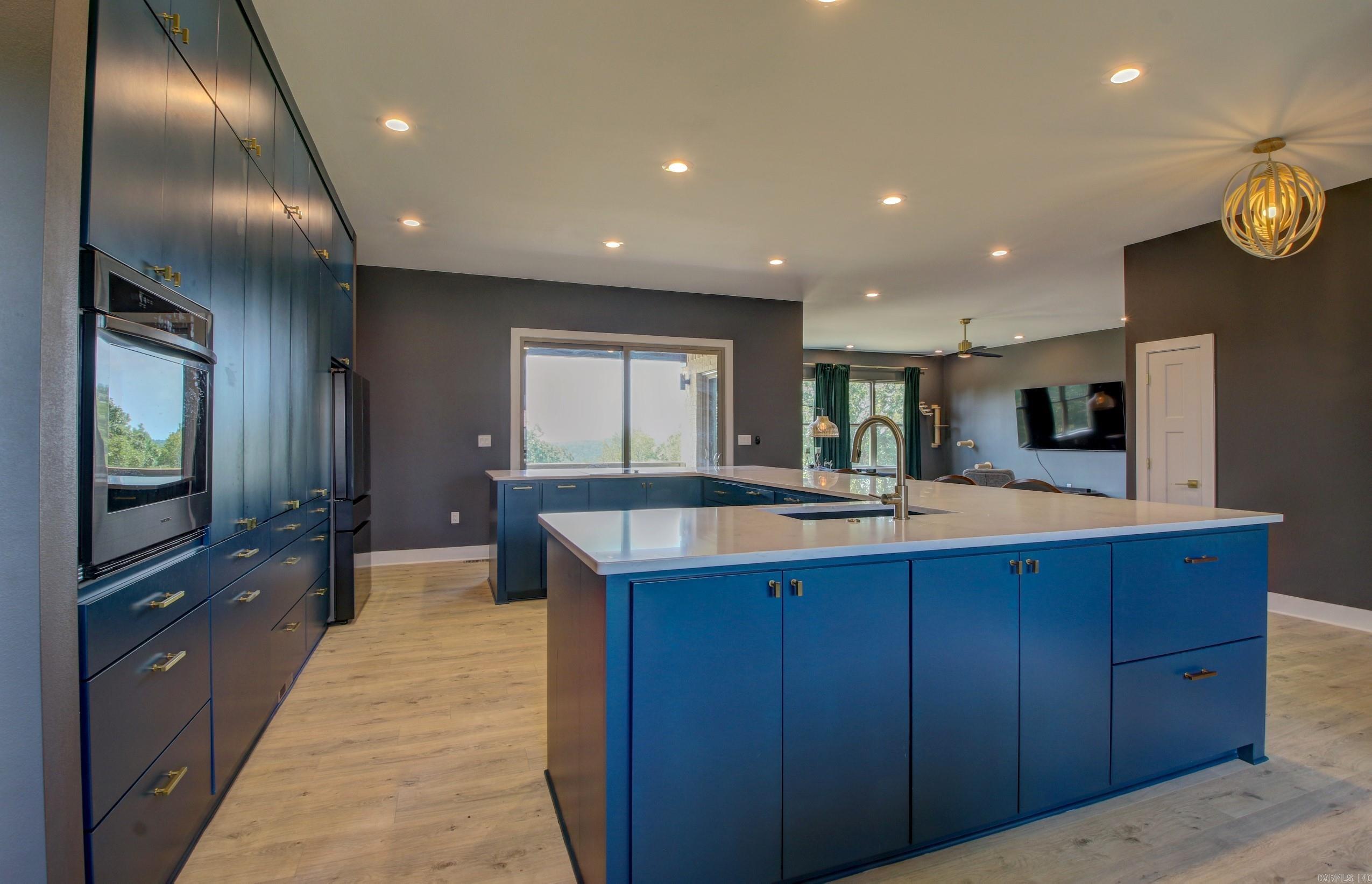 Seven Point Lake - Residential