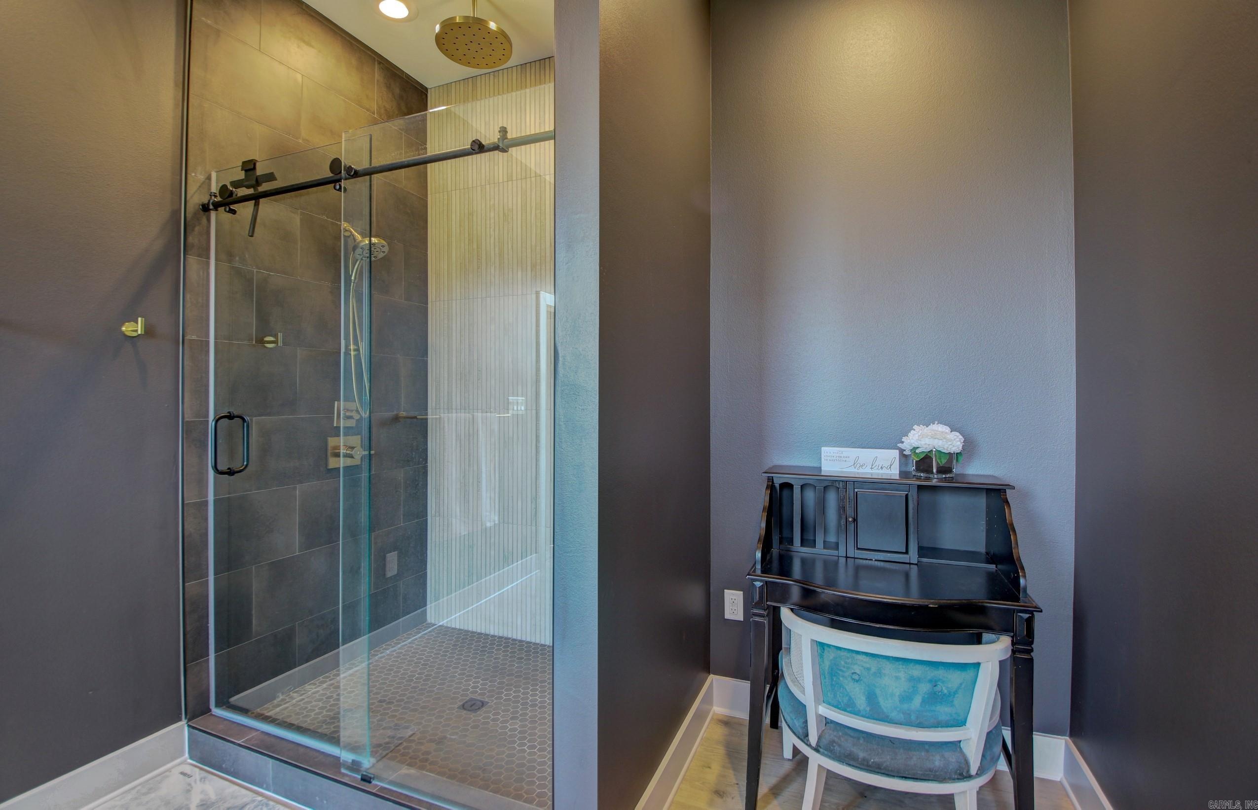 Seven Point Lake - Residential