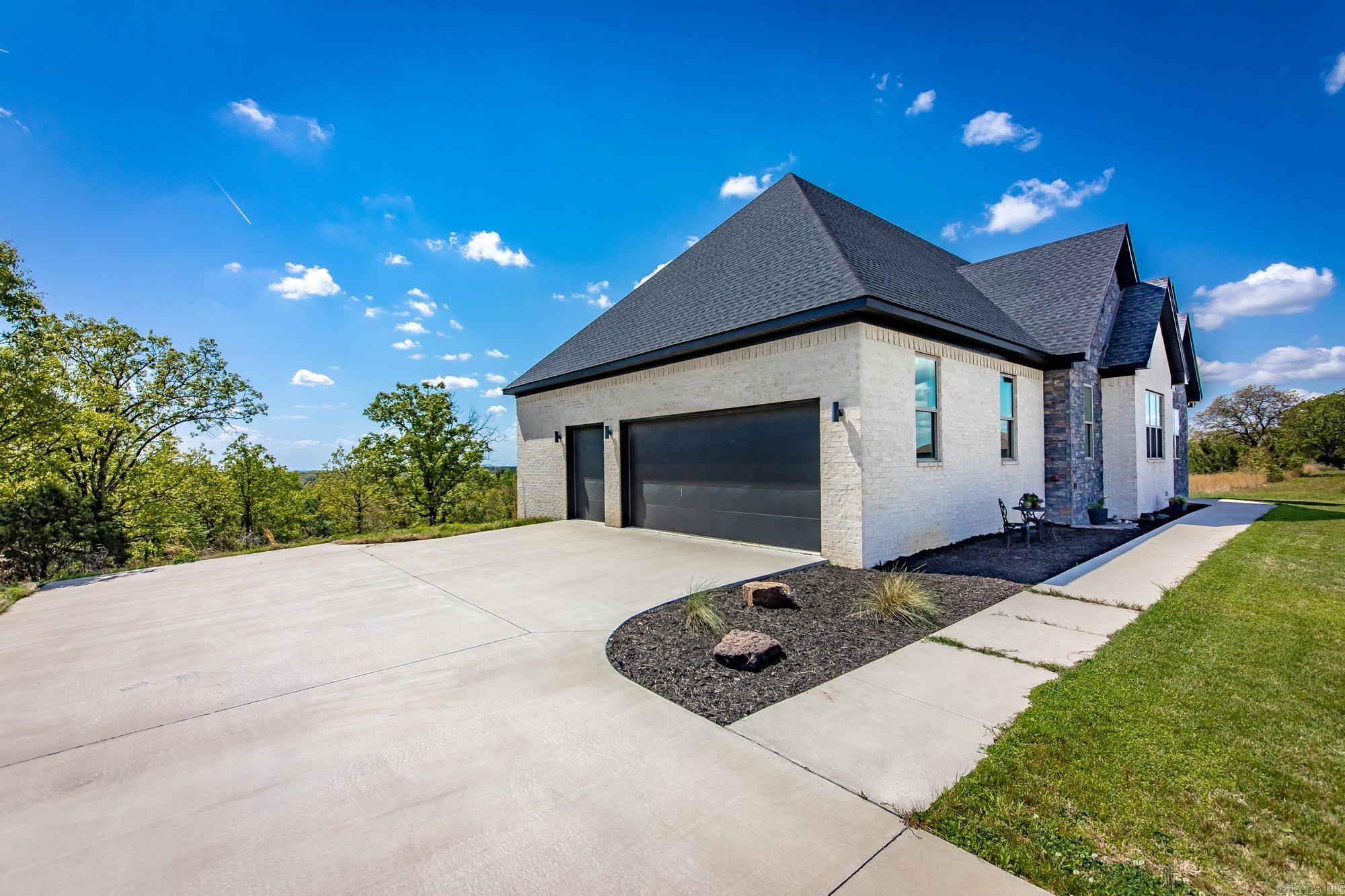 Seven Point Lake - Residential