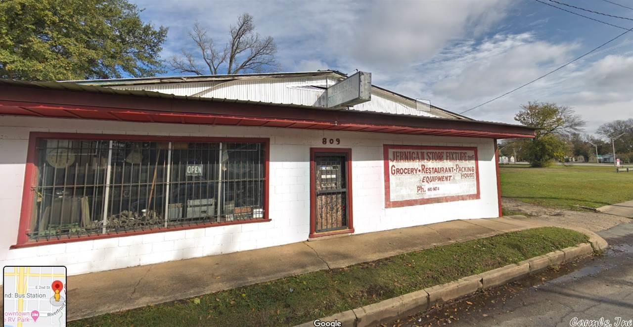 Classic neighborhood retail building on a high-visibility corner lot in East Argenta, NLR C5 zoning and is perfect for many retail or office uses. The lot provides a great opportunity for development of smaller MF construction! close to all North Little Rock/Little Rock downtown amenities, such as Verizon Arena, Dickey Stephens Park, Argenta Arts District, Rock Island Line Pedestrian Bridge, Clinton Presidential Library, and more! see brochure SELLING AS-IS, WHERE-IS, WITH NO WARRANTIES OTHER THAN GOOD MARKETABLE TITLE.