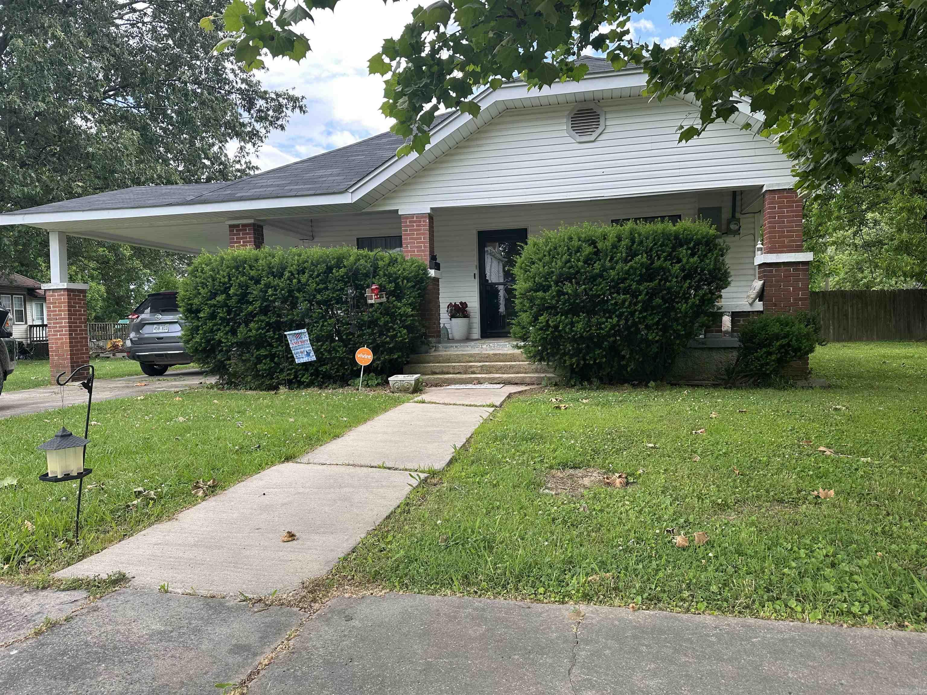 Nestled in the heart of Rector, AR, this delightful 3-bedroom, 2-bathroom home offers the perfect blend of comfort and charm. With its beautiful yard and cozy interior, this property is ideal for families, retirees, or anyone seeking a peaceful life style.