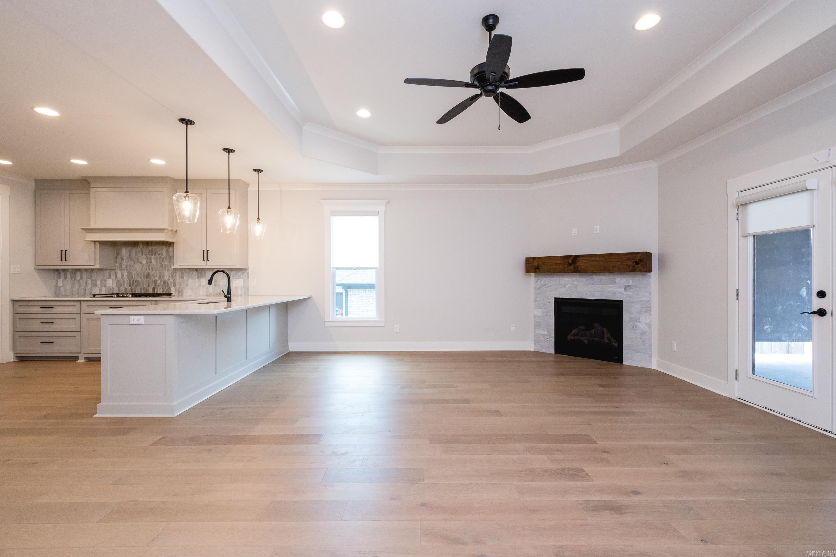 CHENAL VALLEY EPERNAY PLACE - Residential