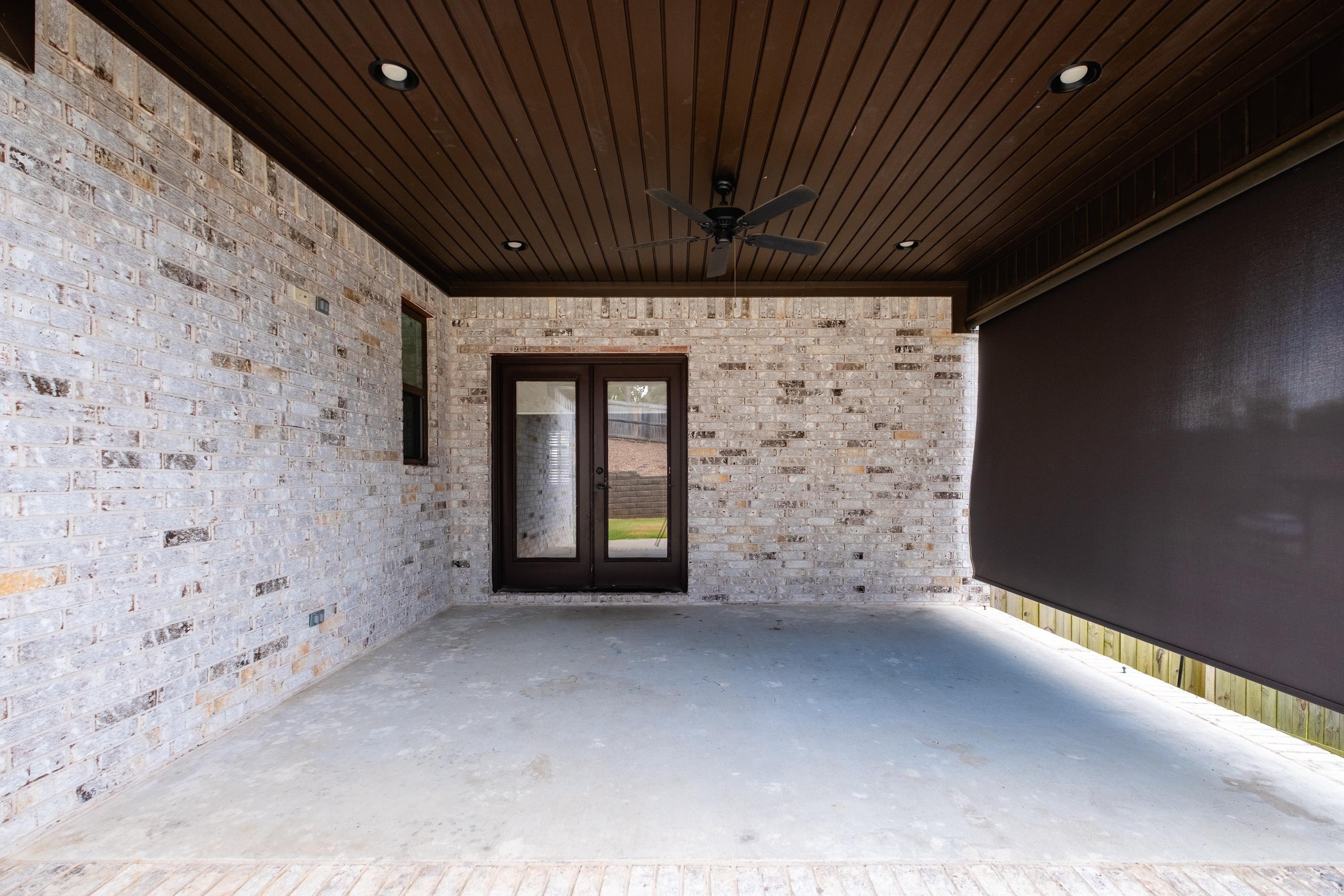 CHENAL VALLEY EPERNAY PLACE - Residential