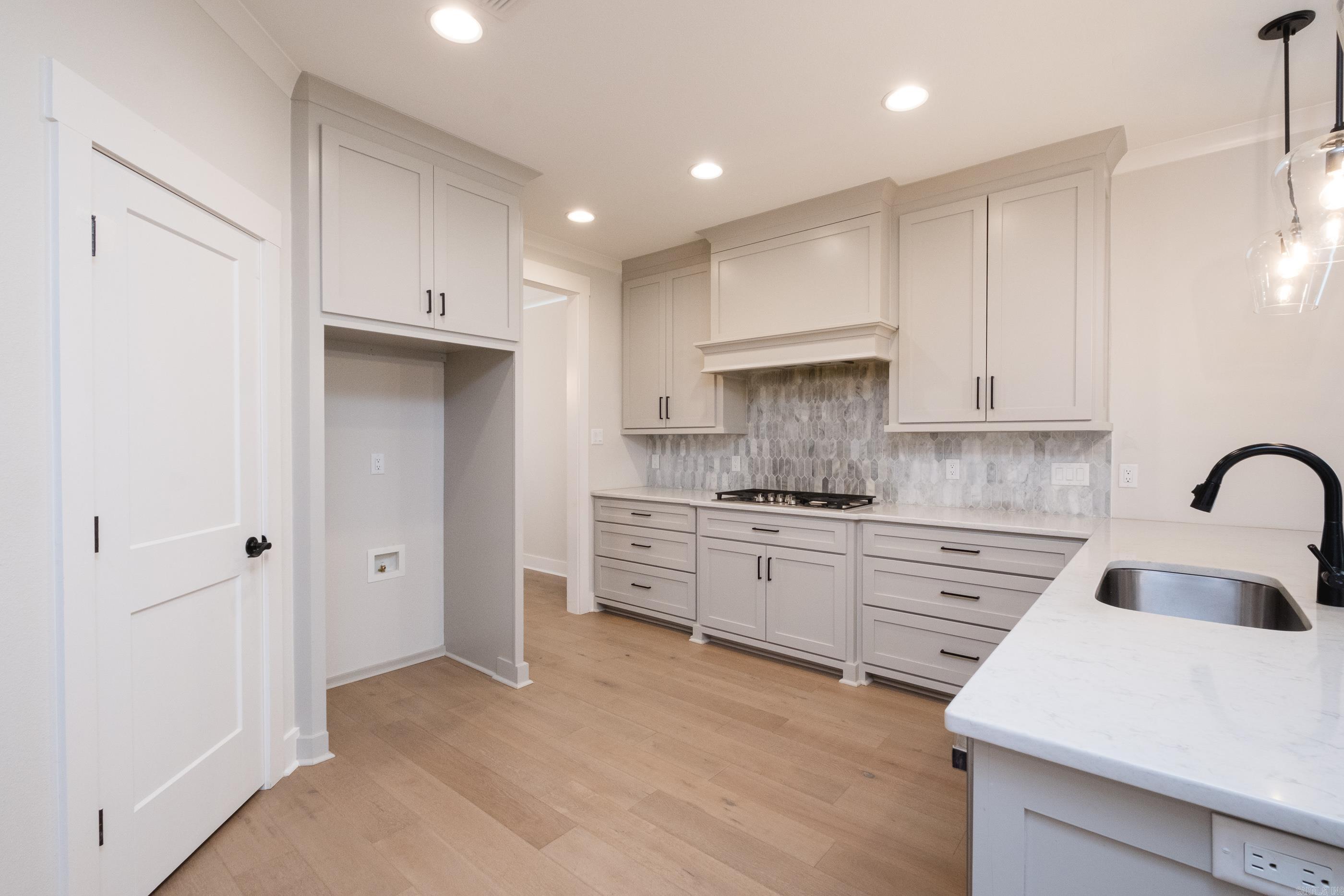 CHENAL VALLEY EPERNAY PLACE - Residential