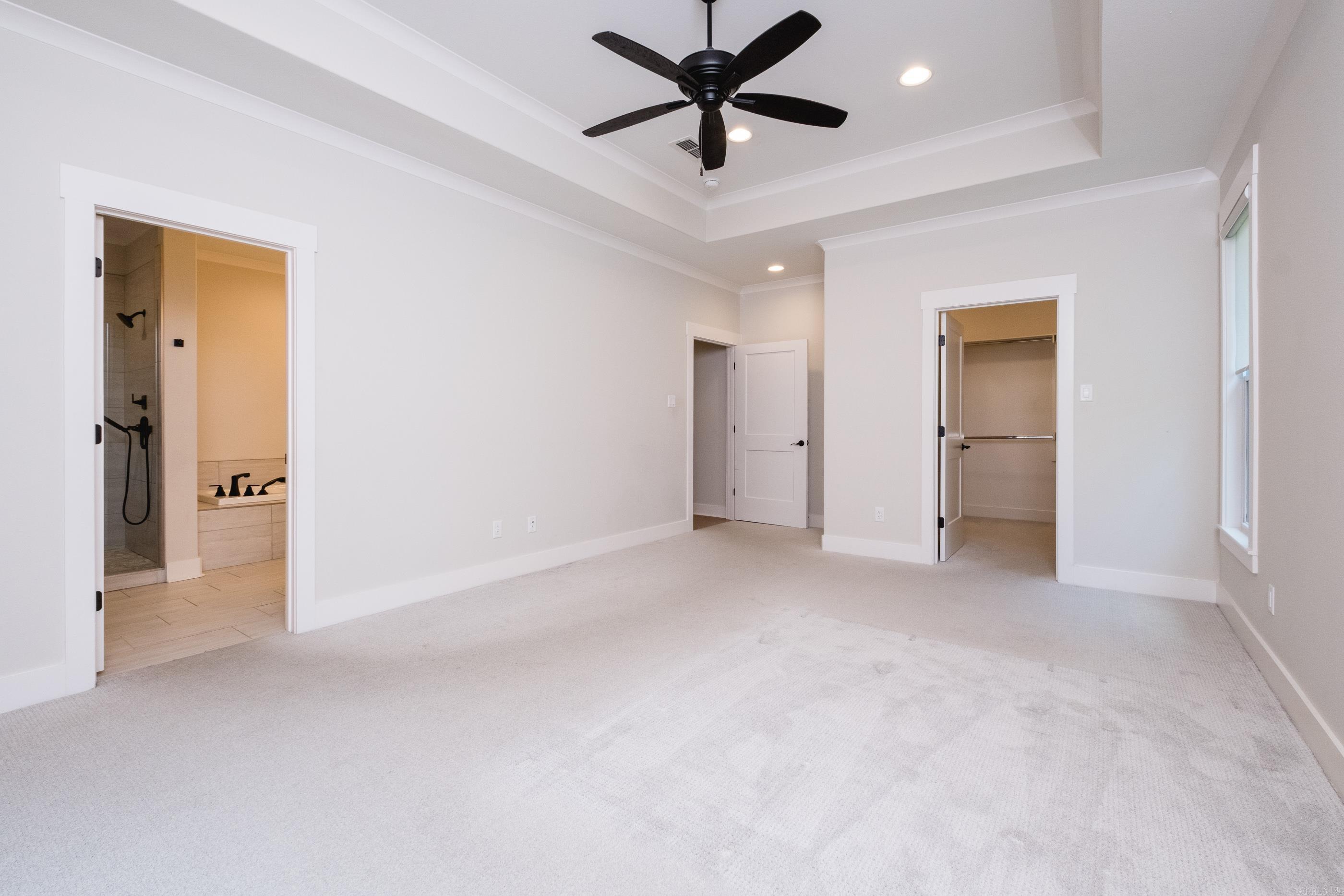 CHENAL VALLEY EPERNAY PLACE - Residential