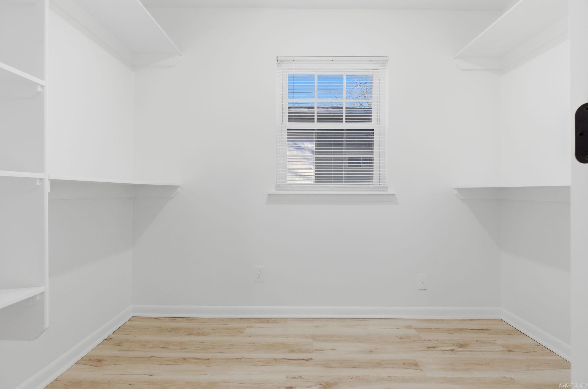 INDIAN HILLS - Residential