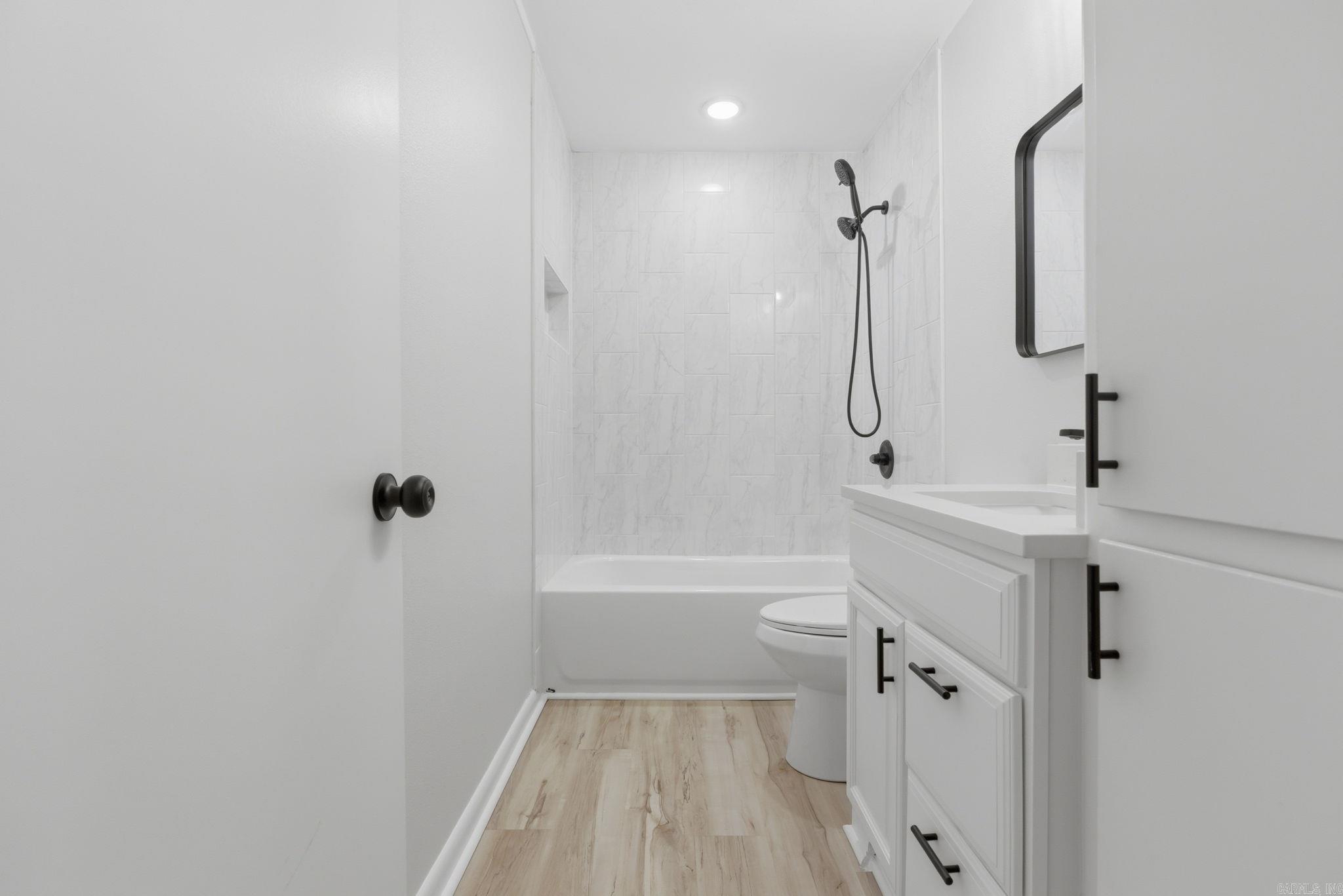 INDIAN HILLS - Residential