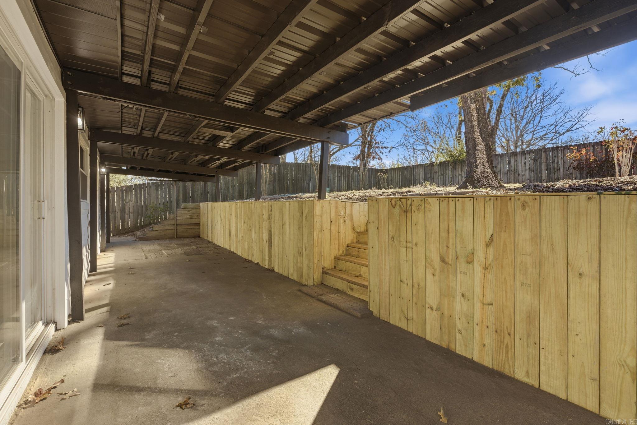 INDIAN HILLS - Residential