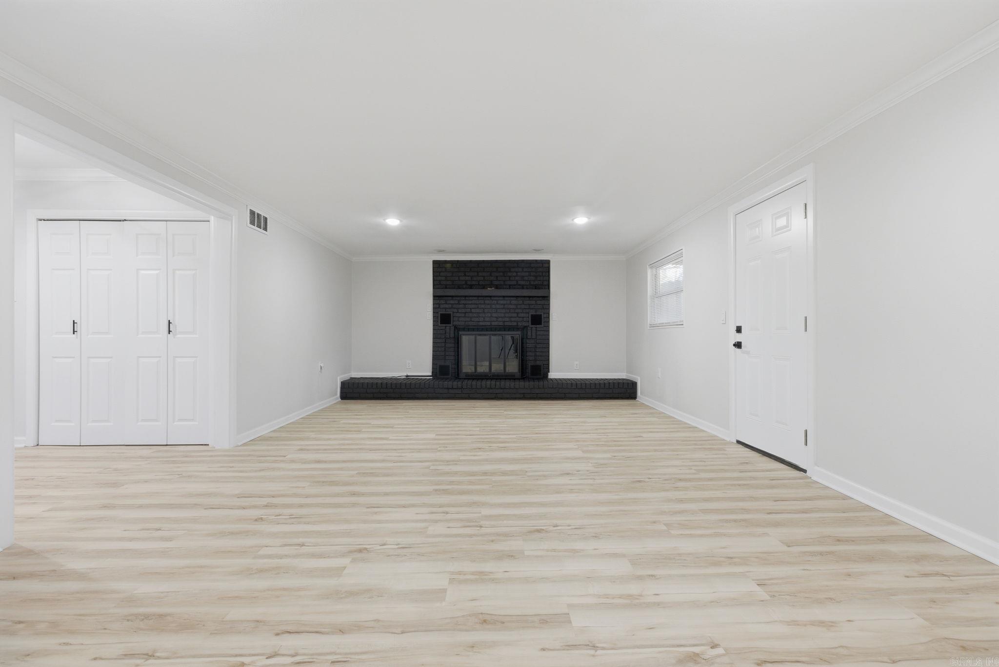 INDIAN HILLS - Residential