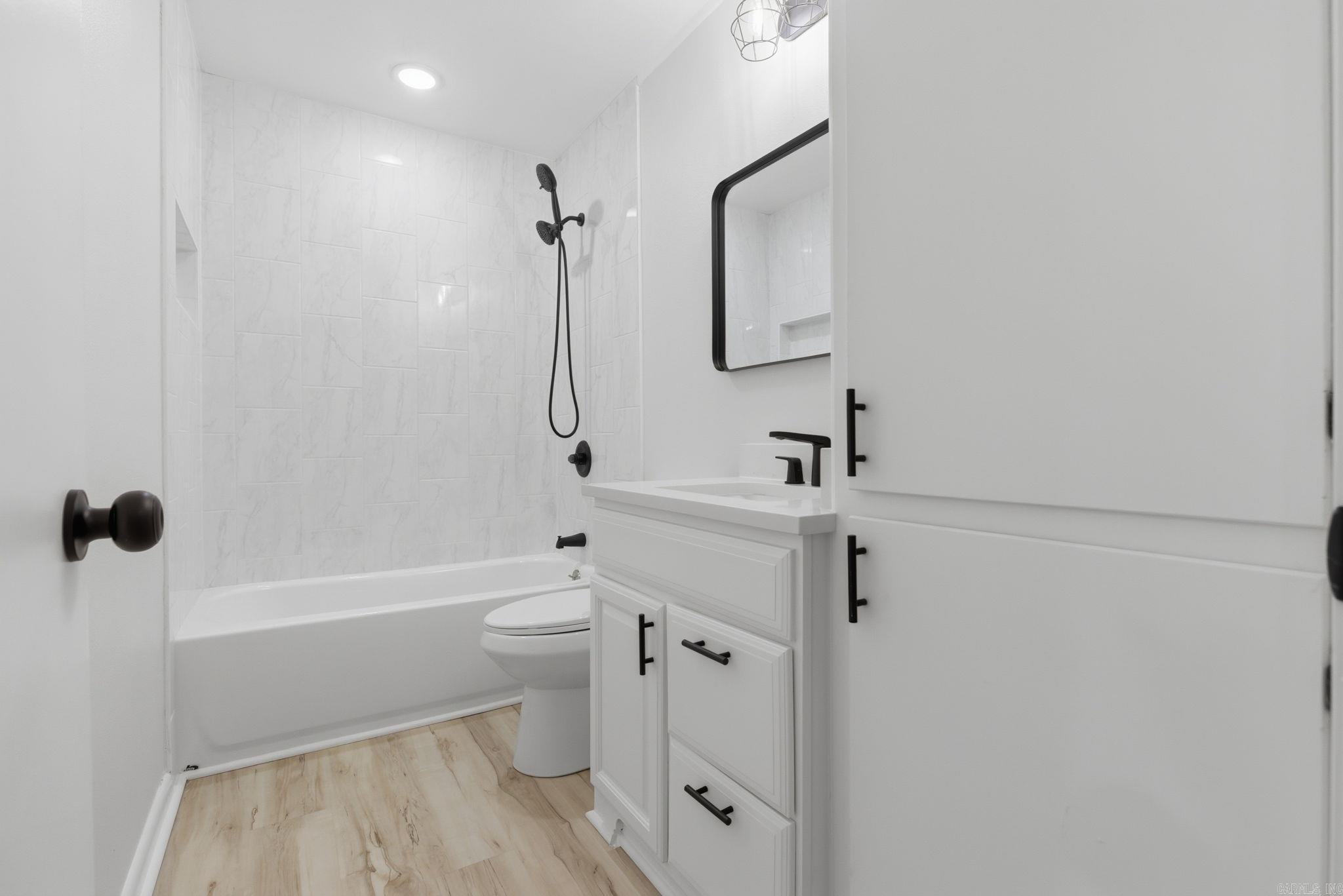 INDIAN HILLS - Residential