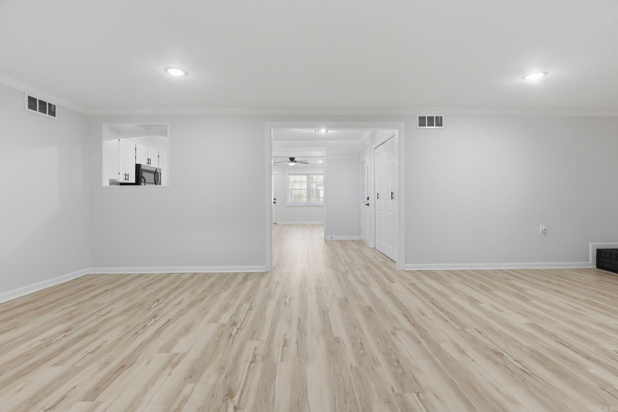 INDIAN HILLS - Residential