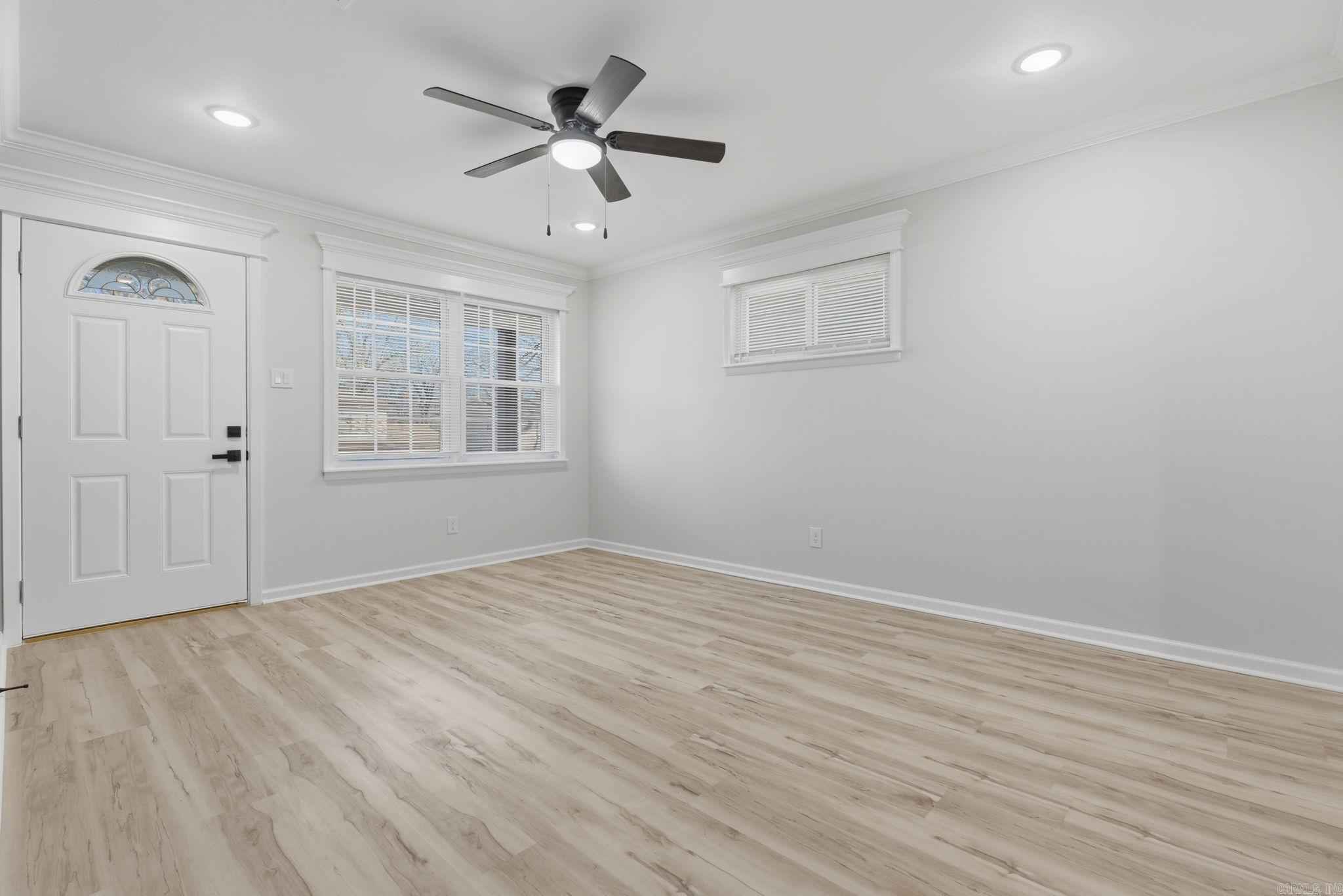 INDIAN HILLS - Residential