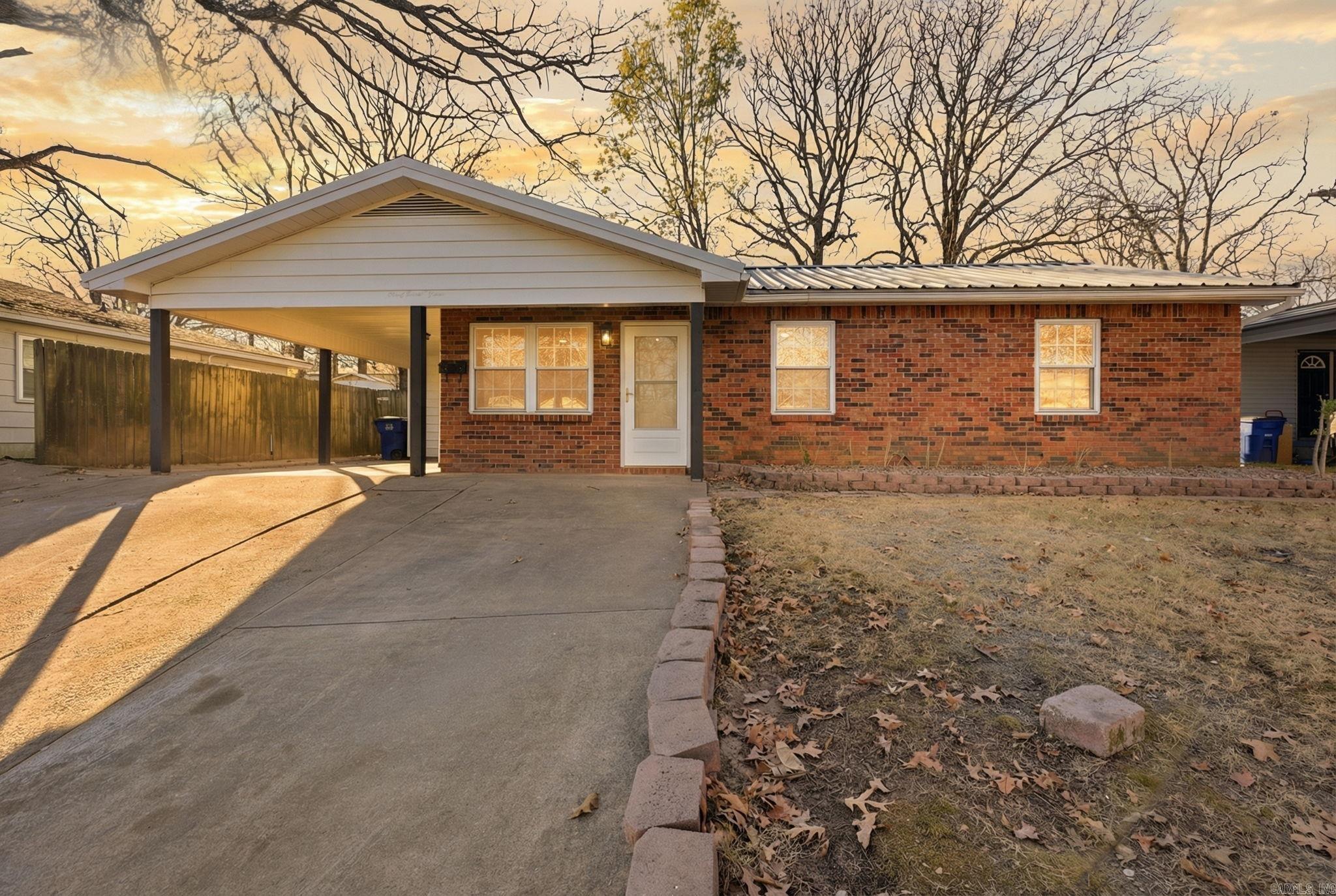 INDIAN HILLS - Residential