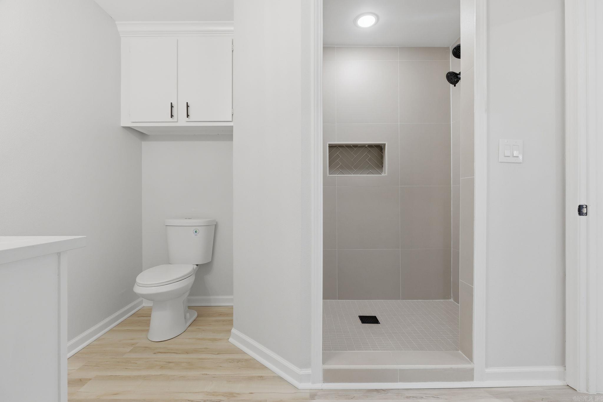 INDIAN HILLS - Residential