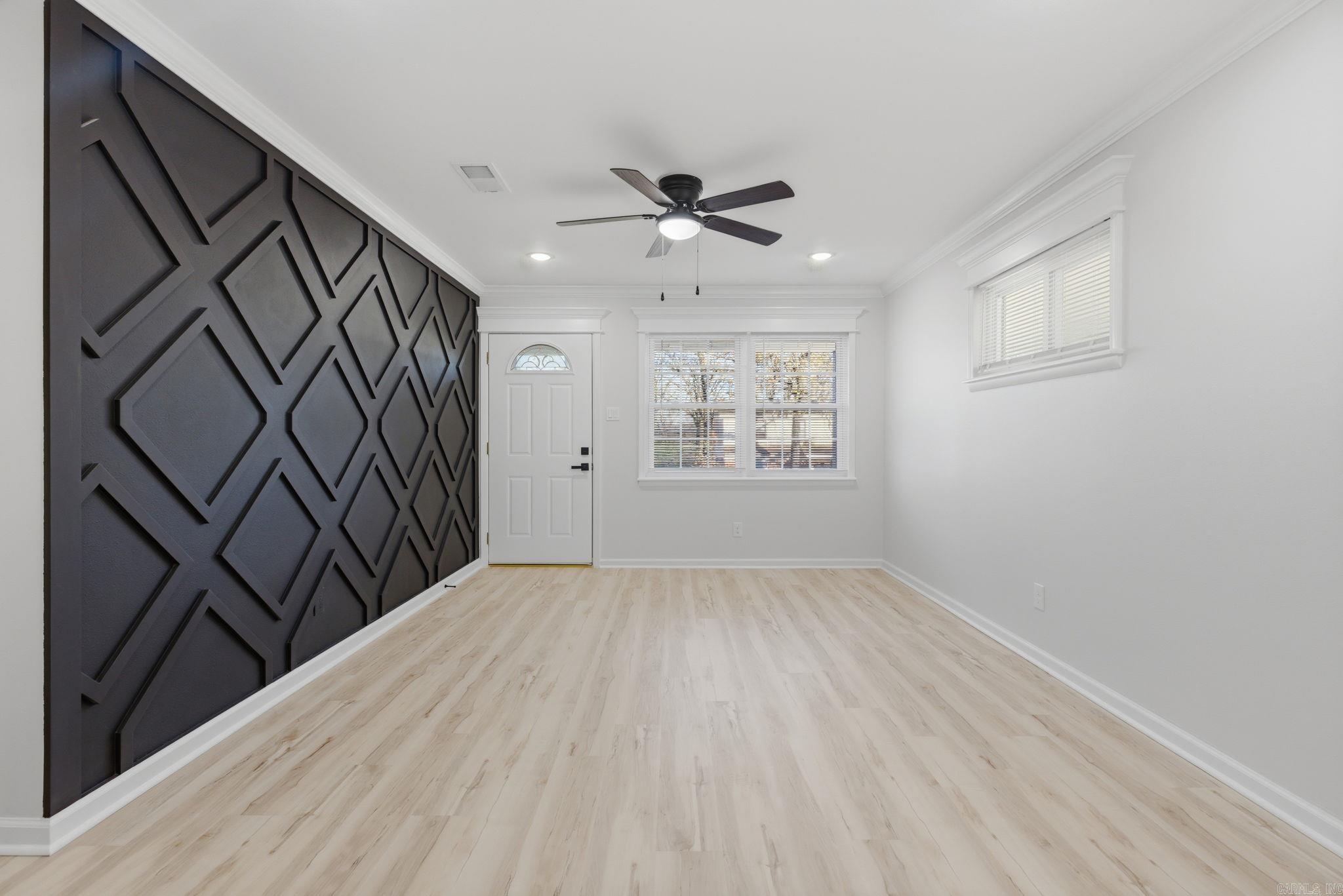 INDIAN HILLS - Residential