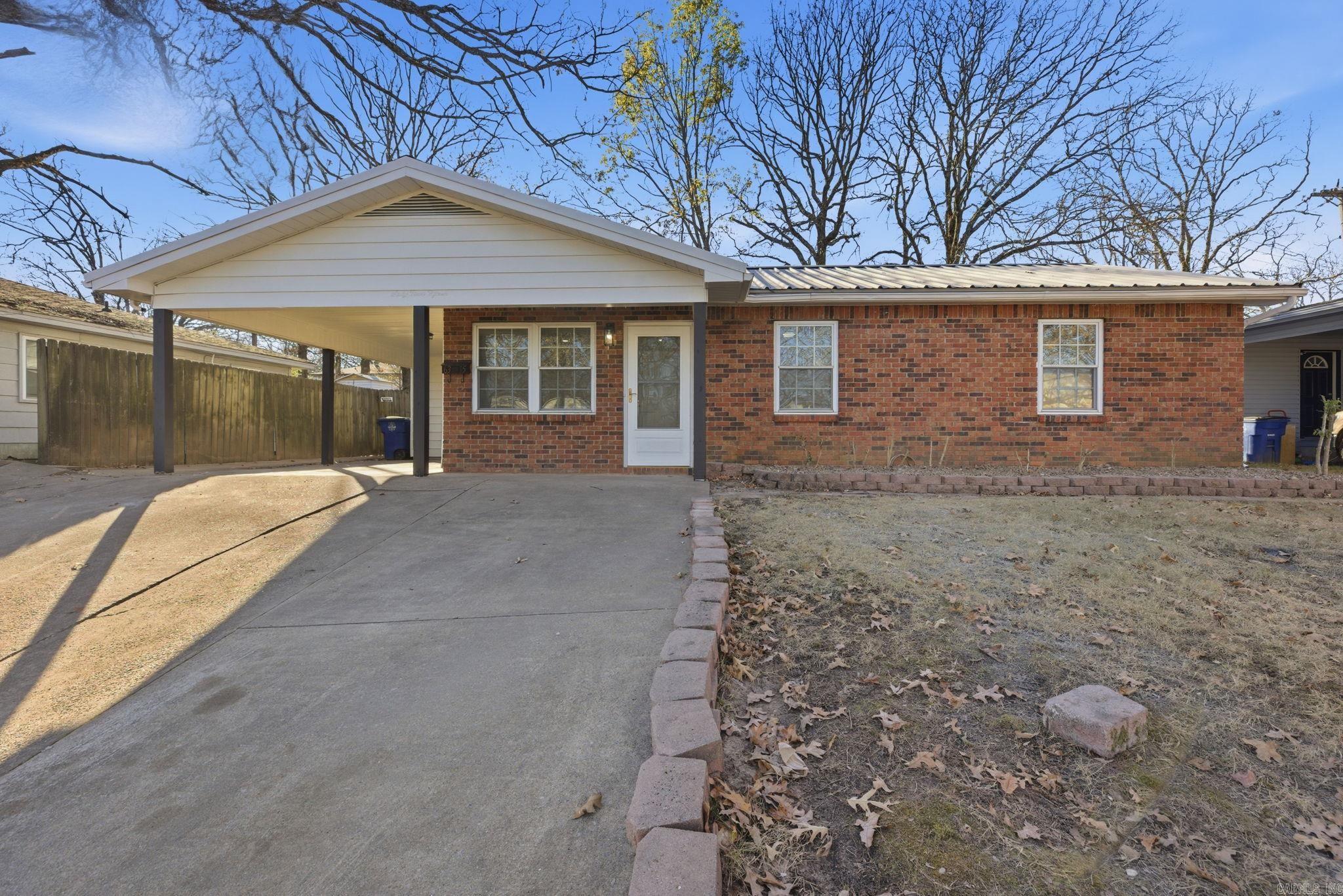 INDIAN HILLS - Residential