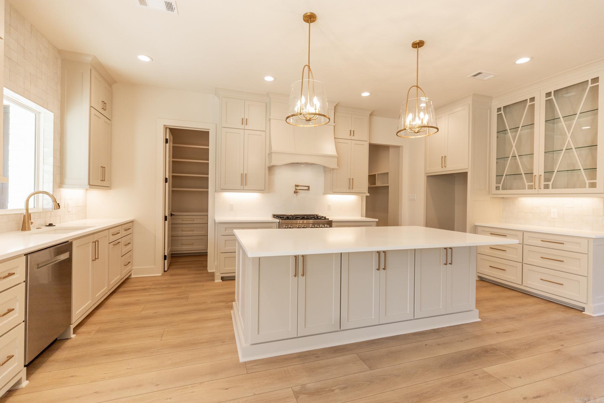WATERVIEW ESTATES - Residential