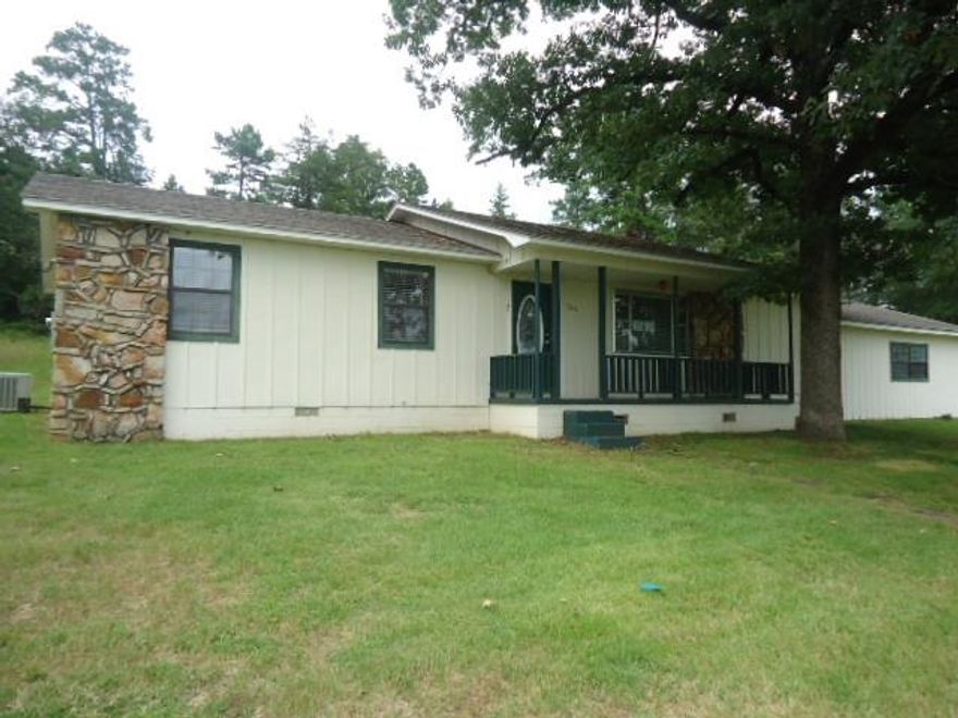 Country home near Petit Jean Mountain State Park sits on 1 acre,  3 bed; 2 baths,  attached garage approx. 1,500 SF heated and cooled.(SF approx. measuring advised) Priced to sell, show and bring ALL offers!!