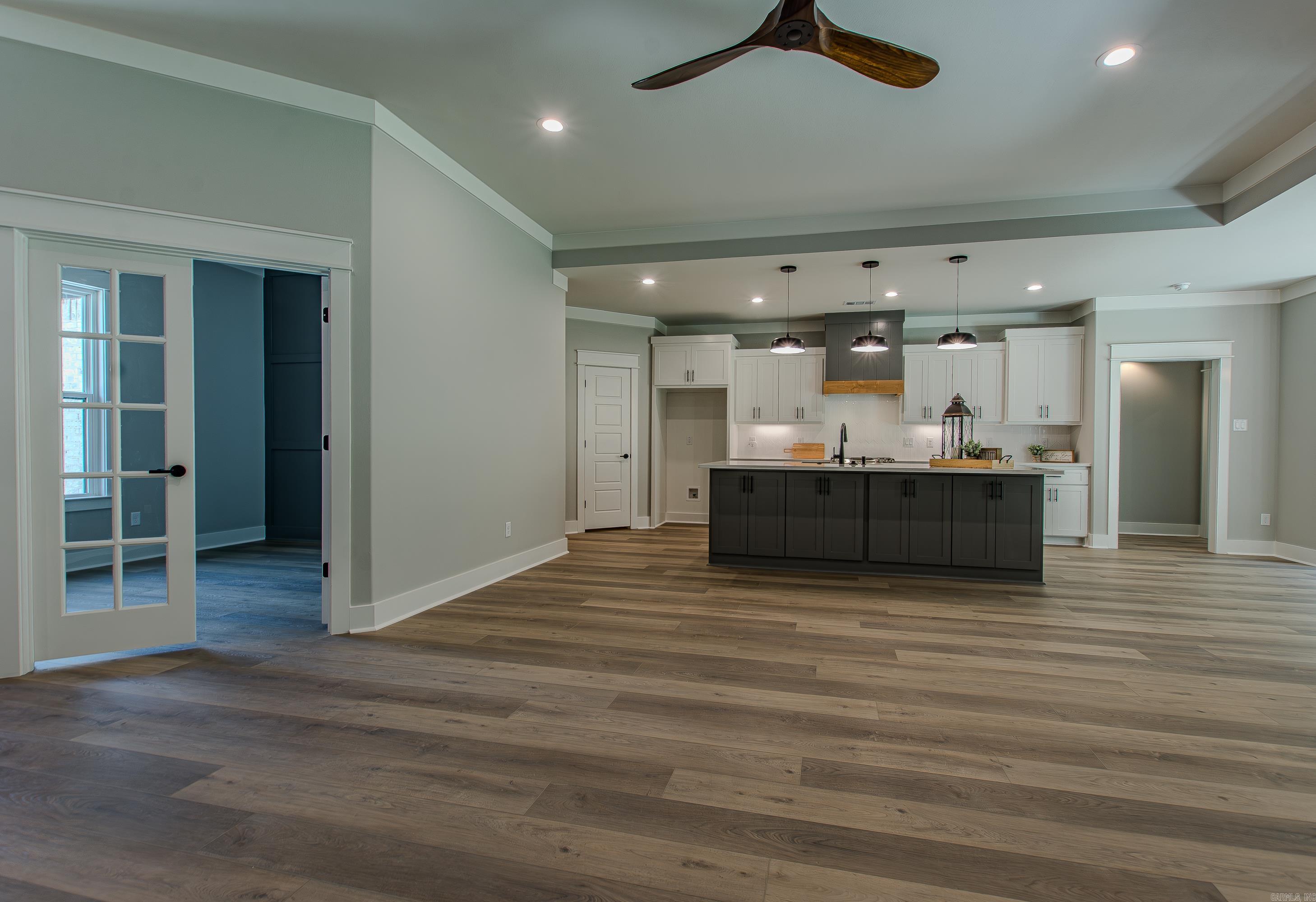 MILLERS GLENN - Residential