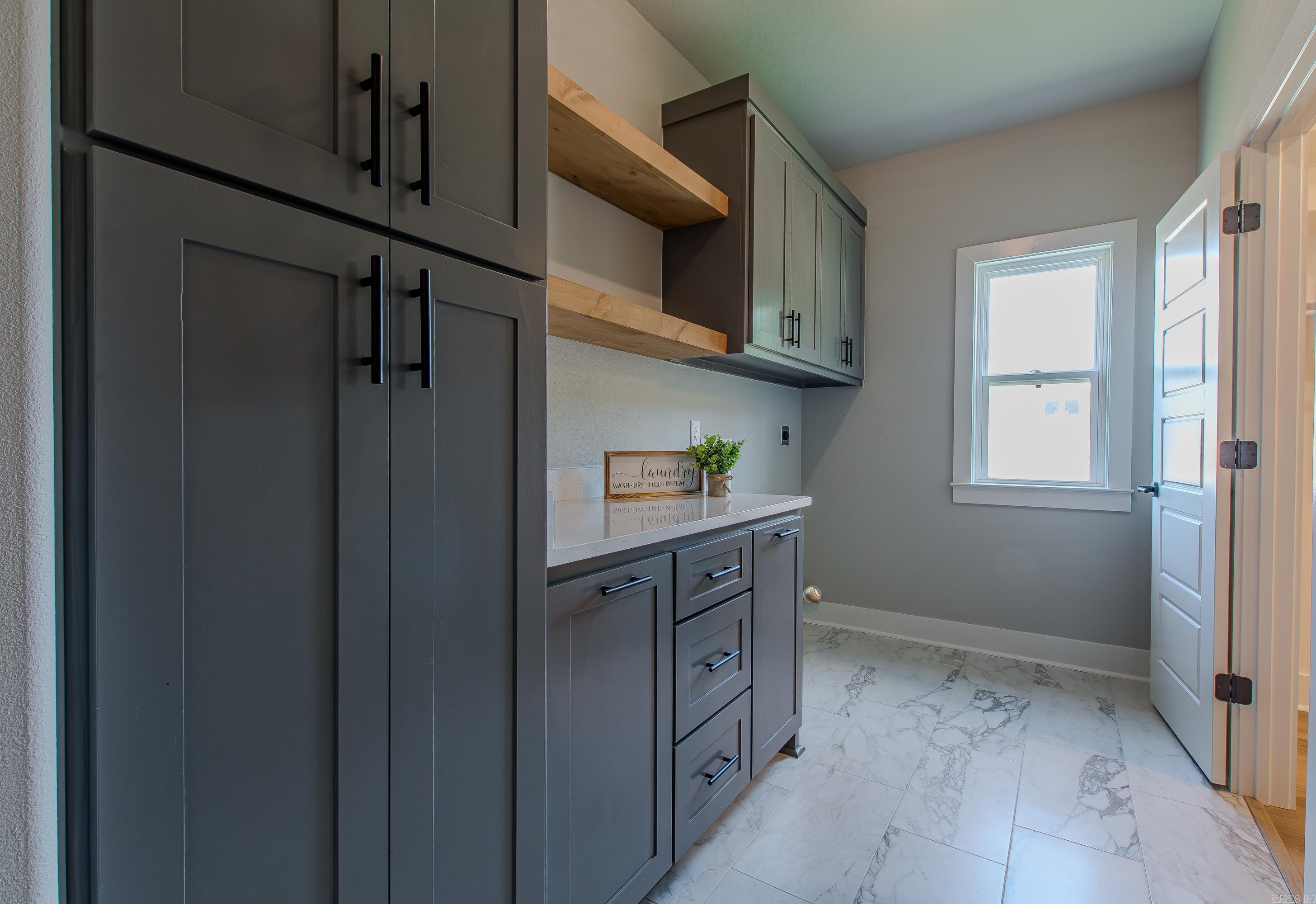 MILLERS GLENN - Residential