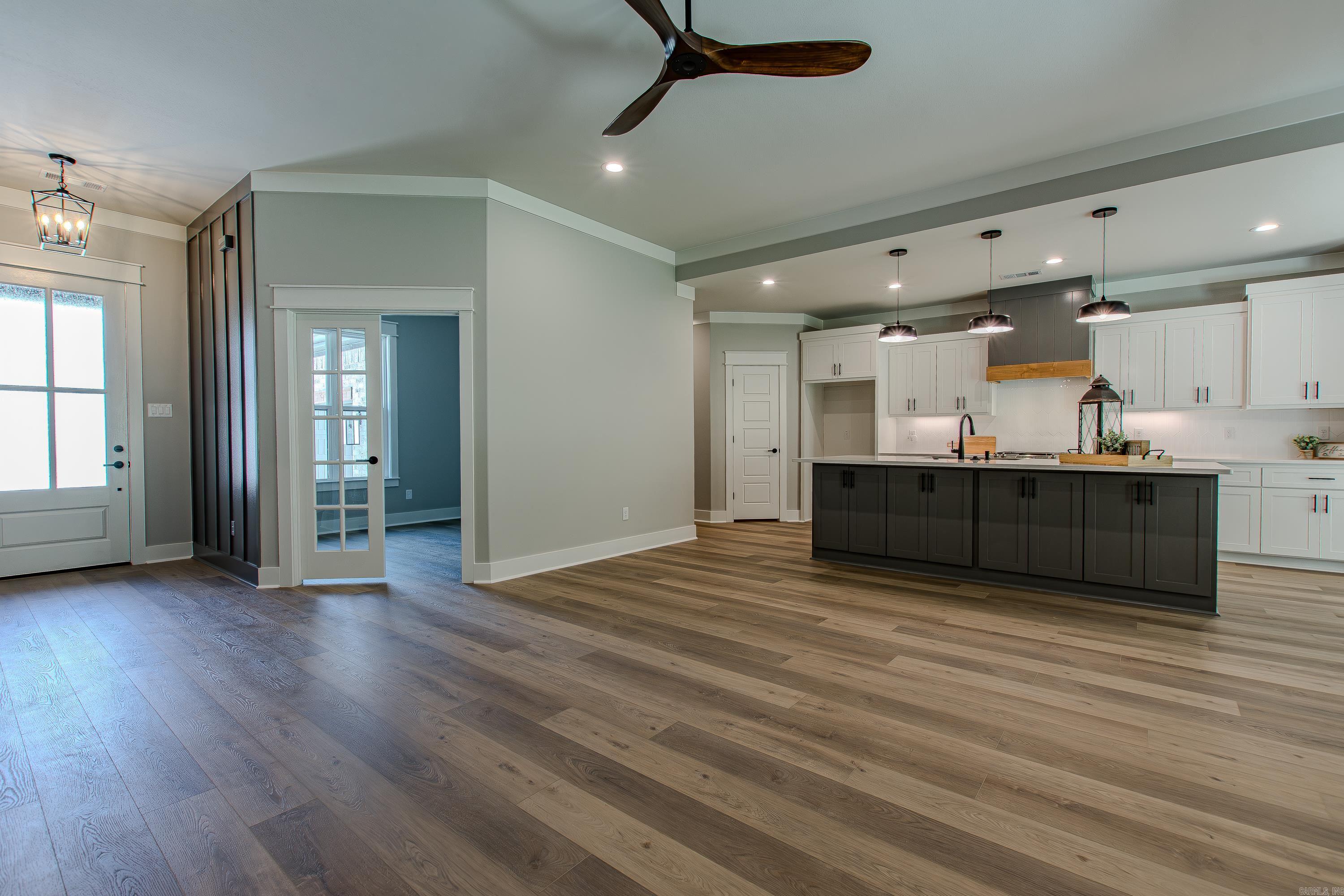 MILLERS GLENN - Residential