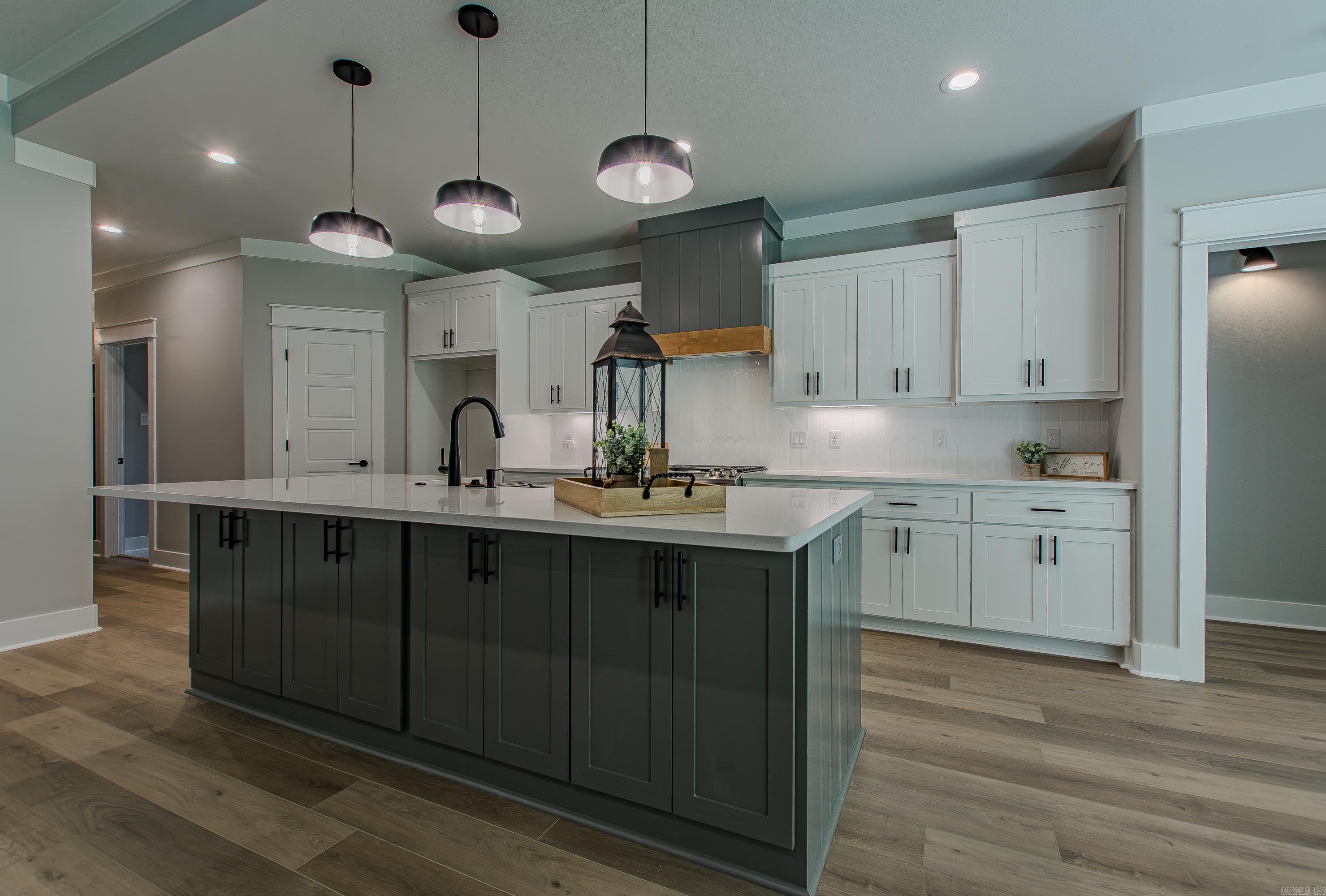 MILLERS GLENN - Residential