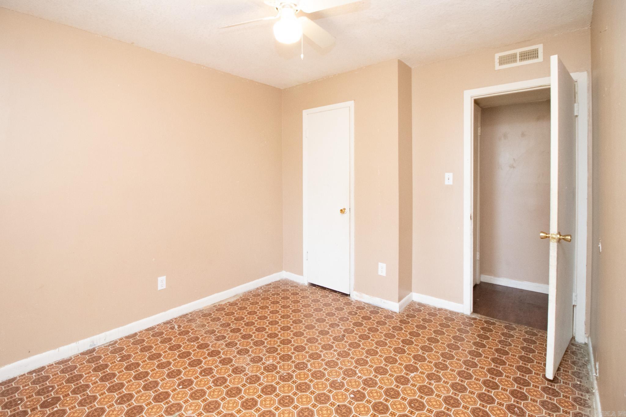 Manor View - Residential