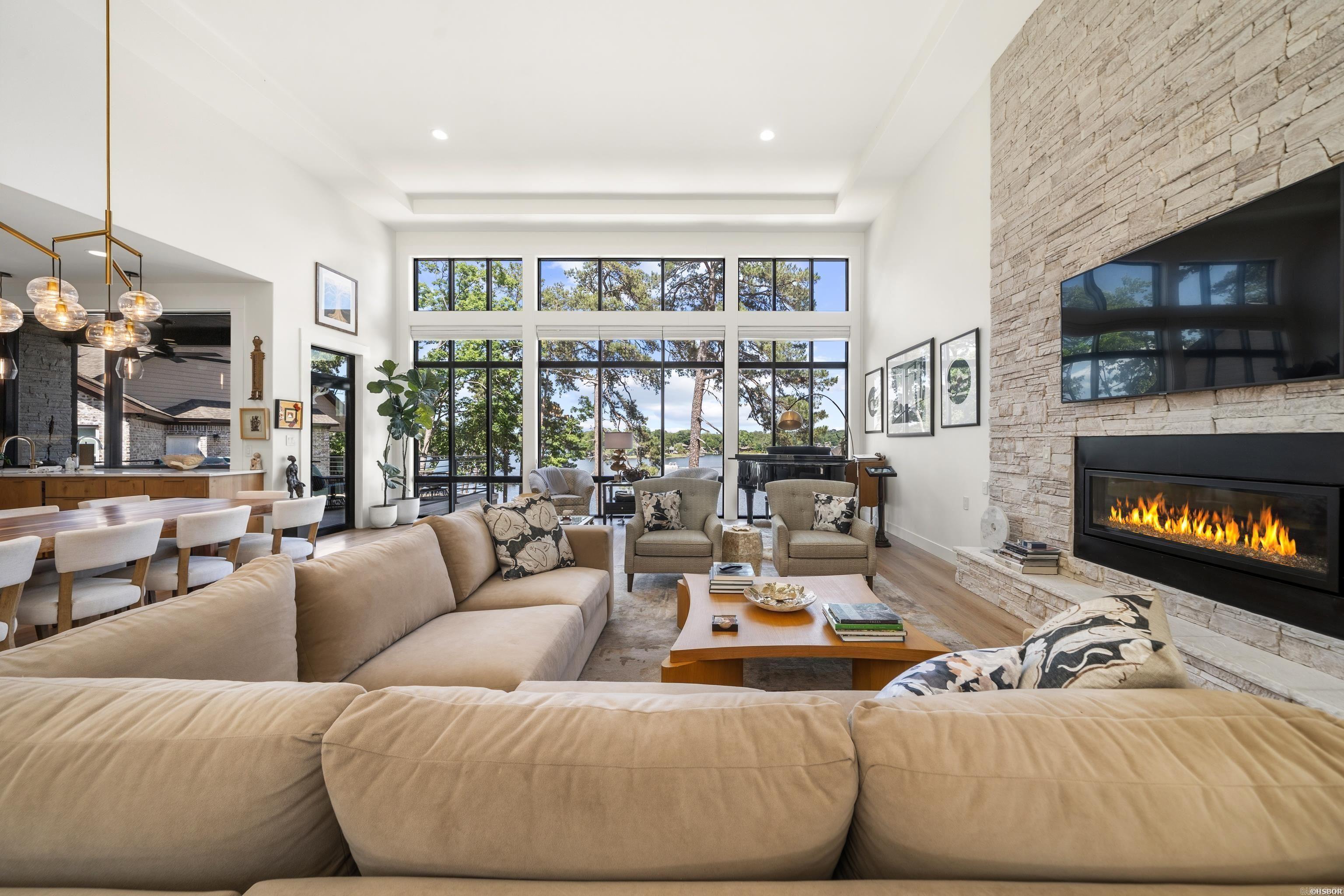 Lake View - Residential
