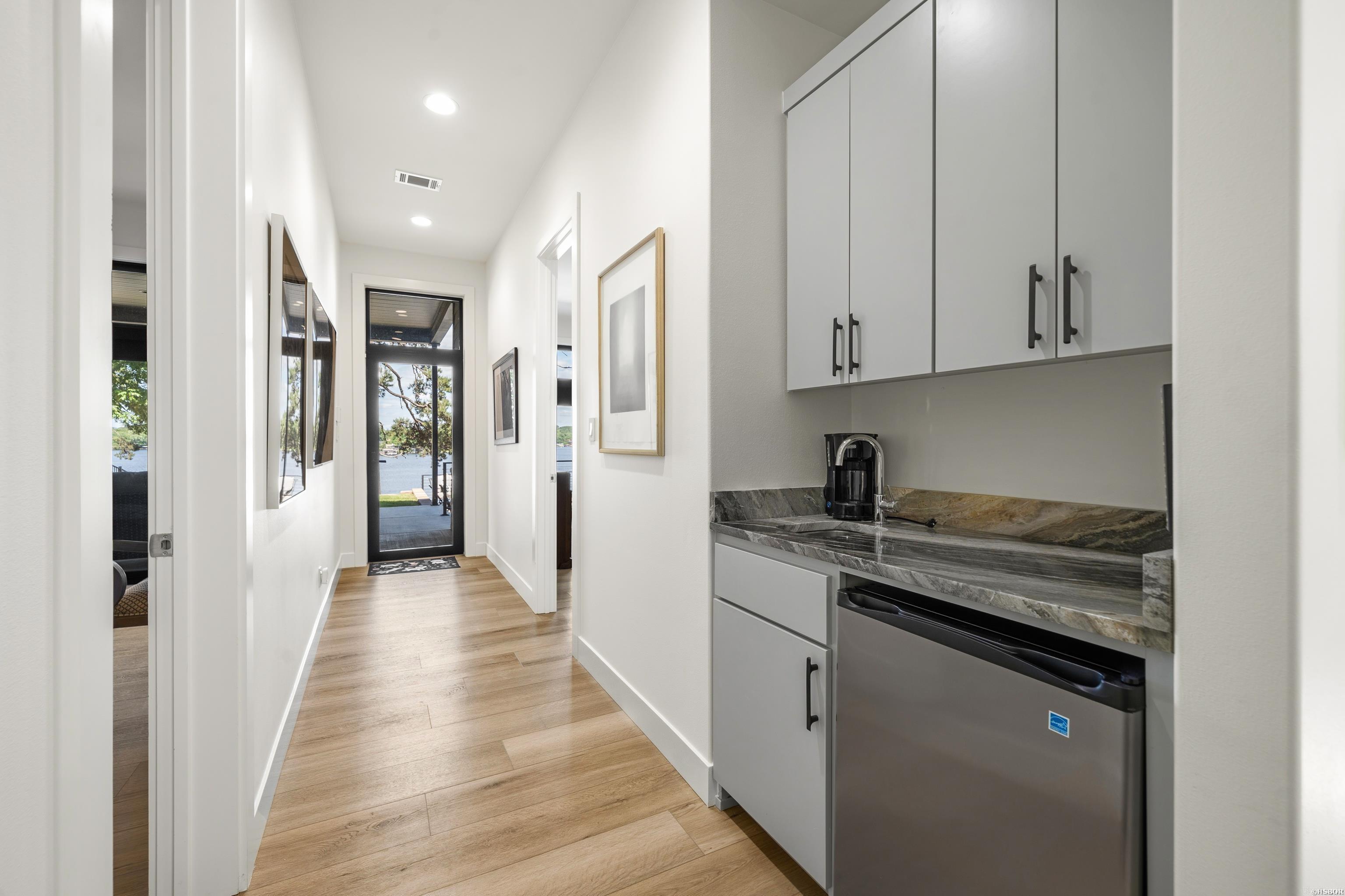 Lake View - Residential