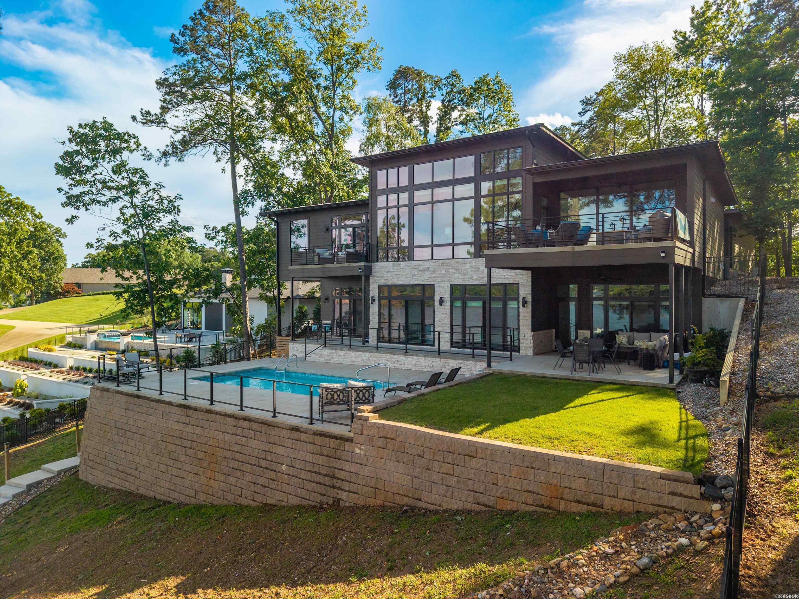 Lake View - Residential