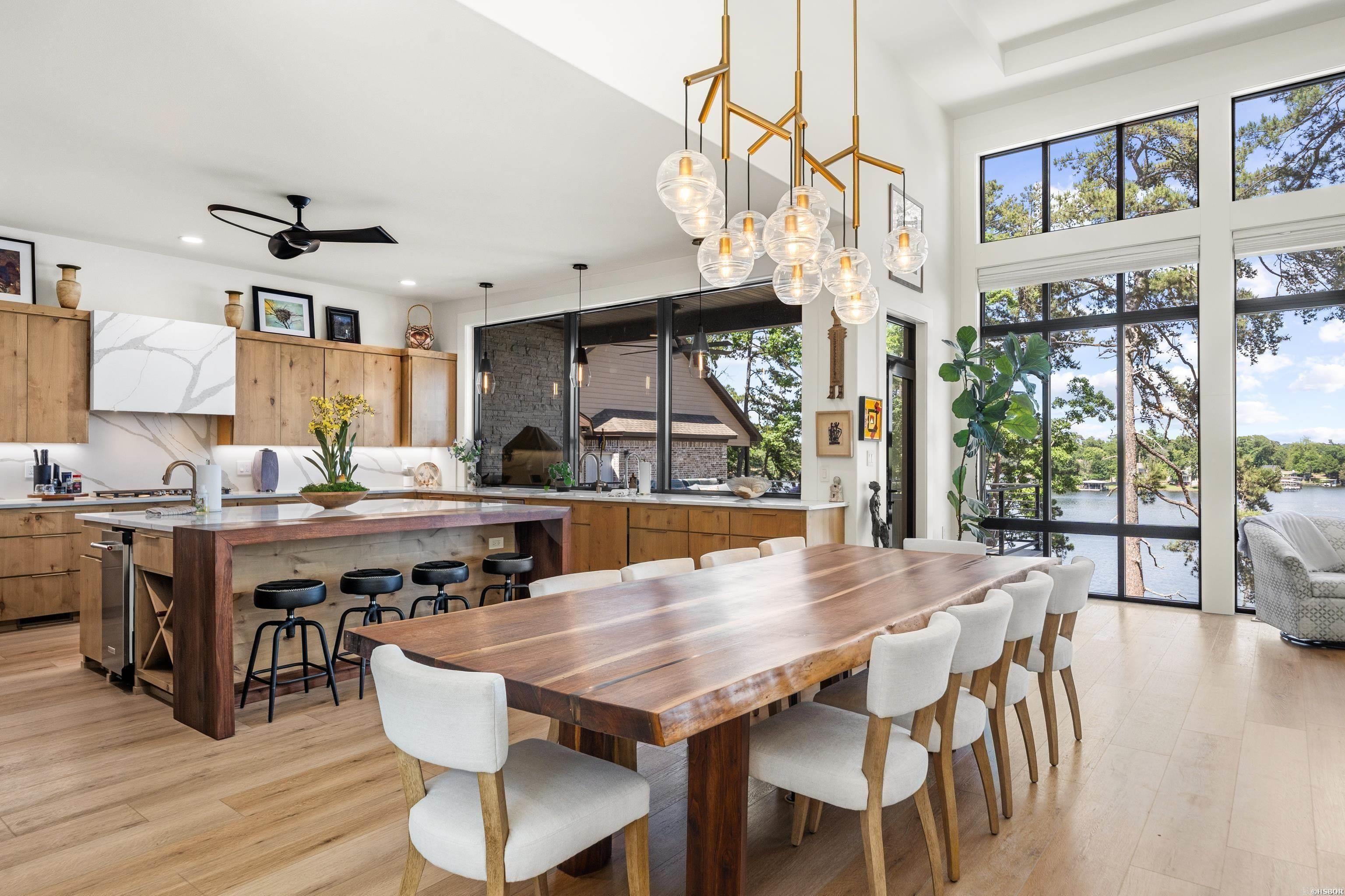 Lake View - Residential