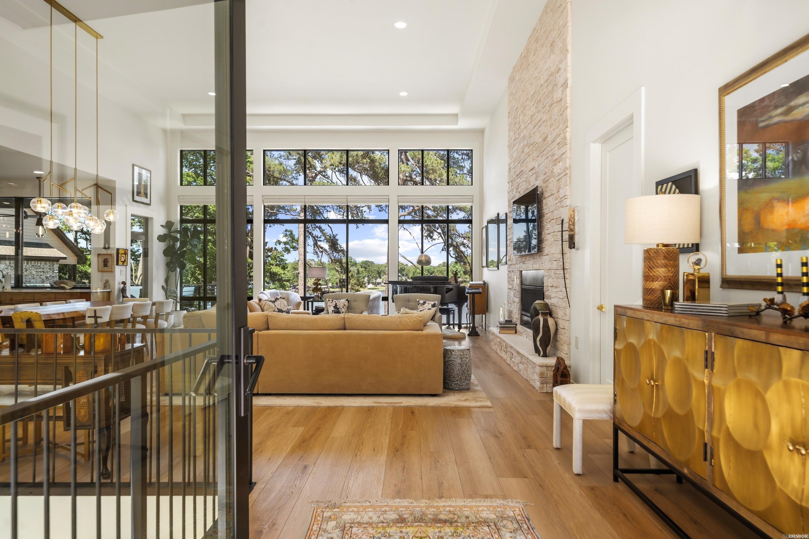 Lake View - Residential