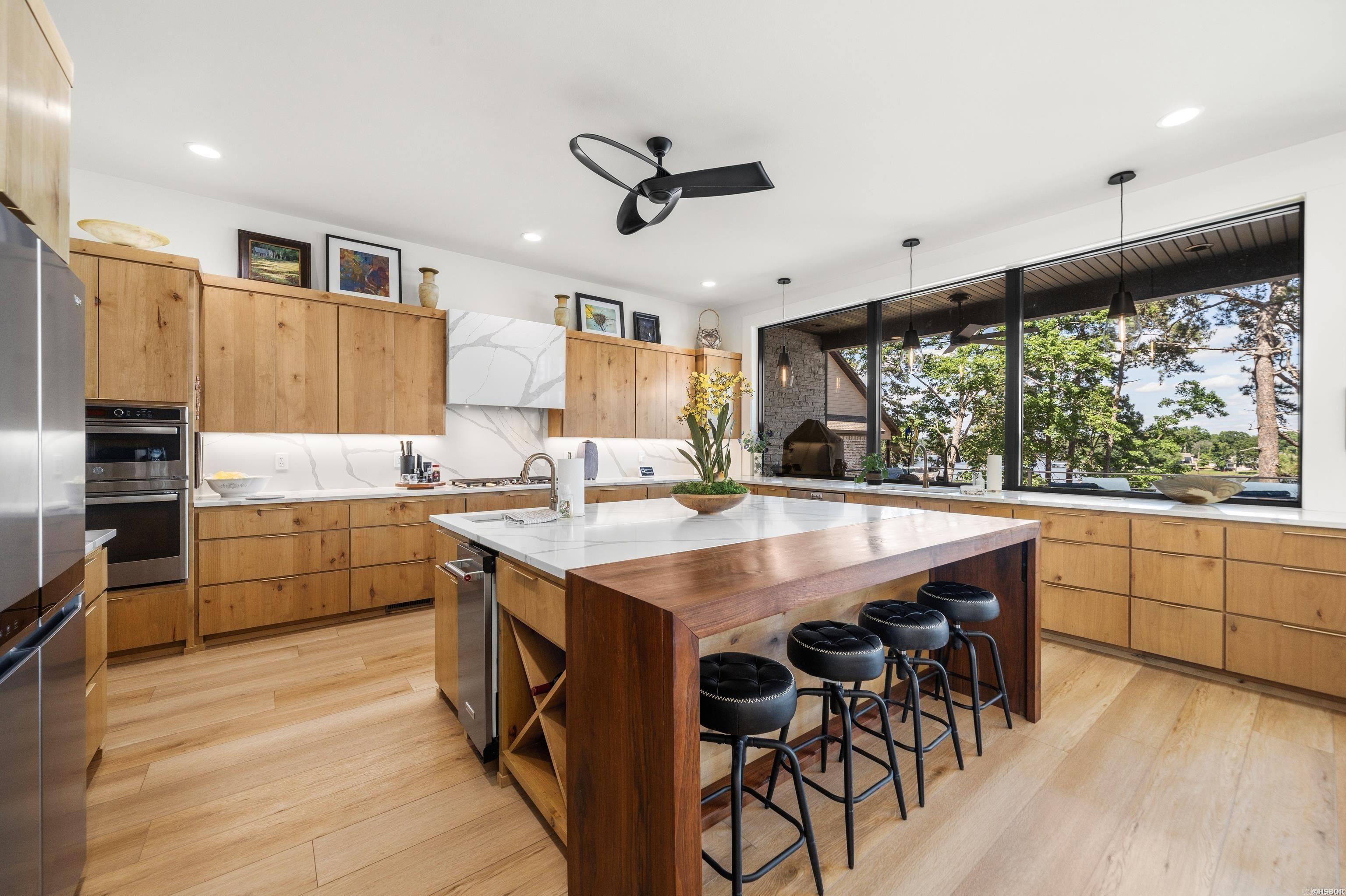 Lake View - Residential