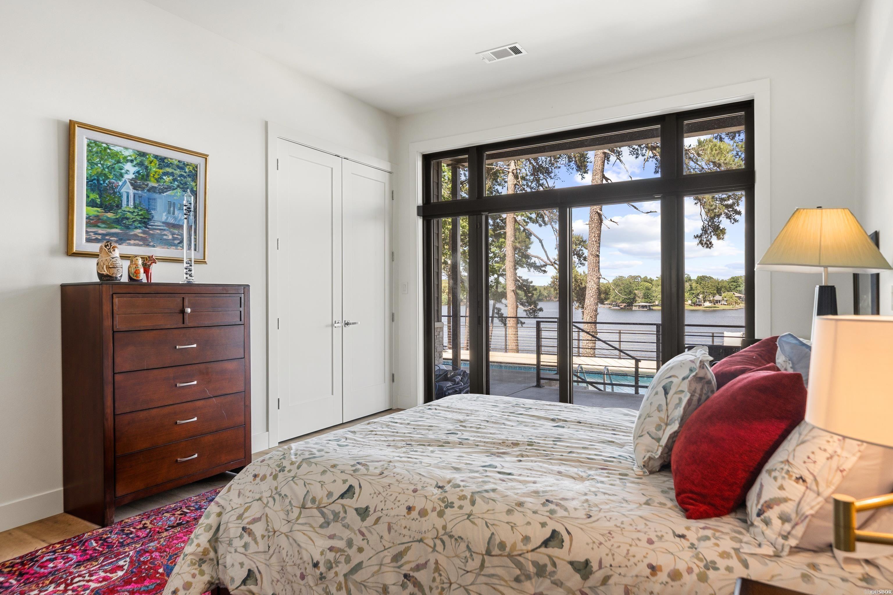 Lake View - Residential