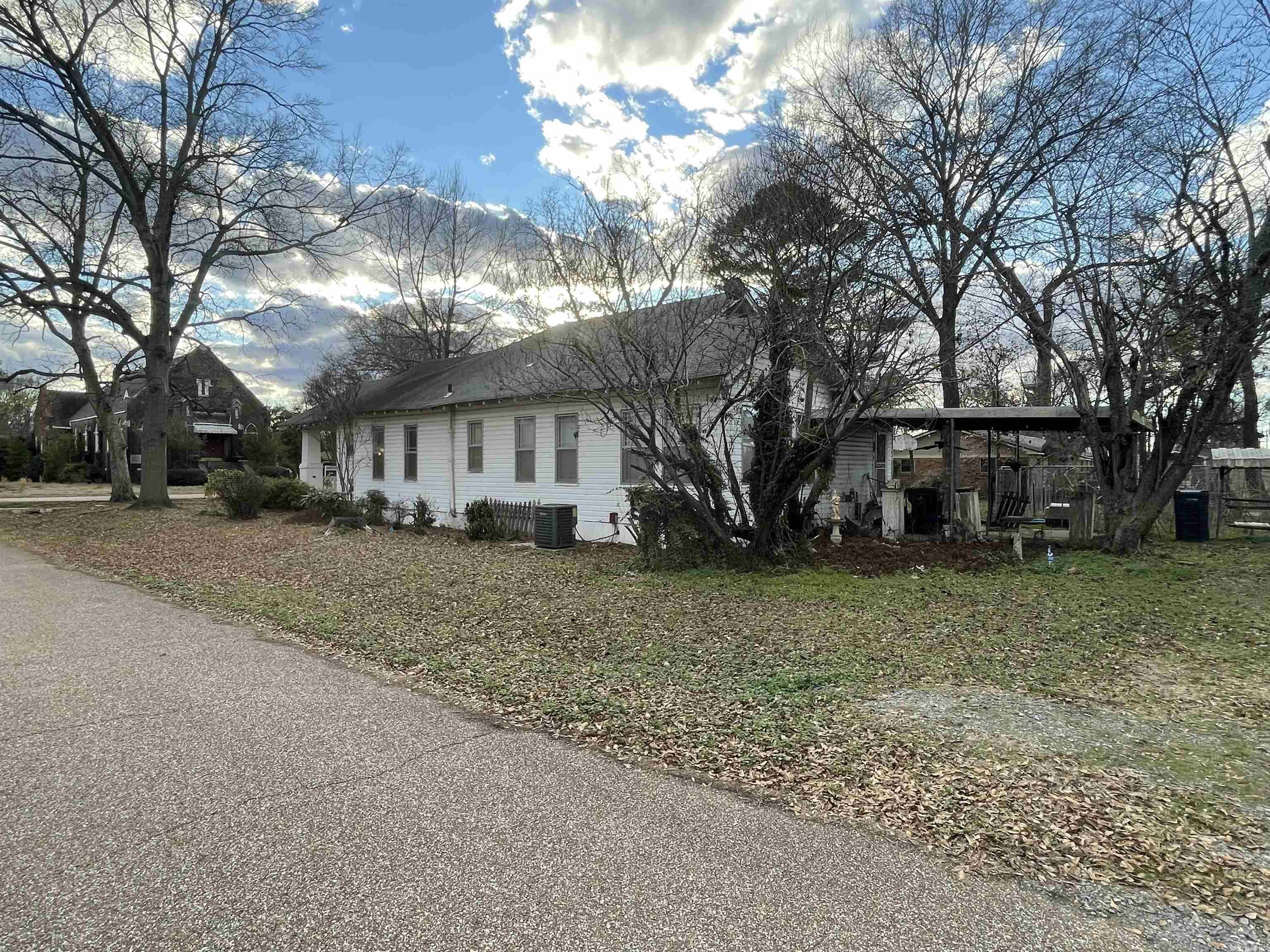 Holly Grove - Residential